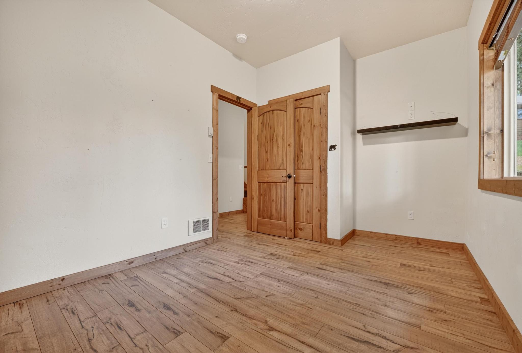 28 Skippers Court