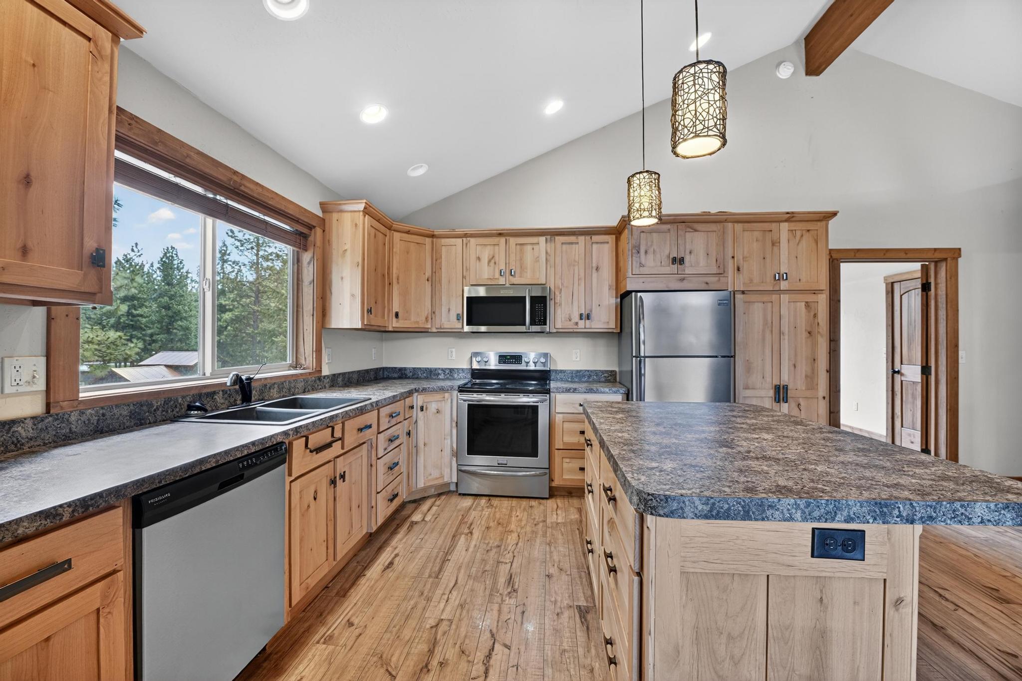 28 Skippers Court