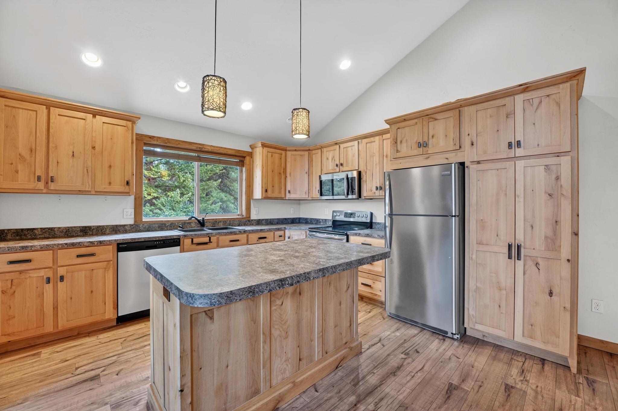 28 Skippers Court