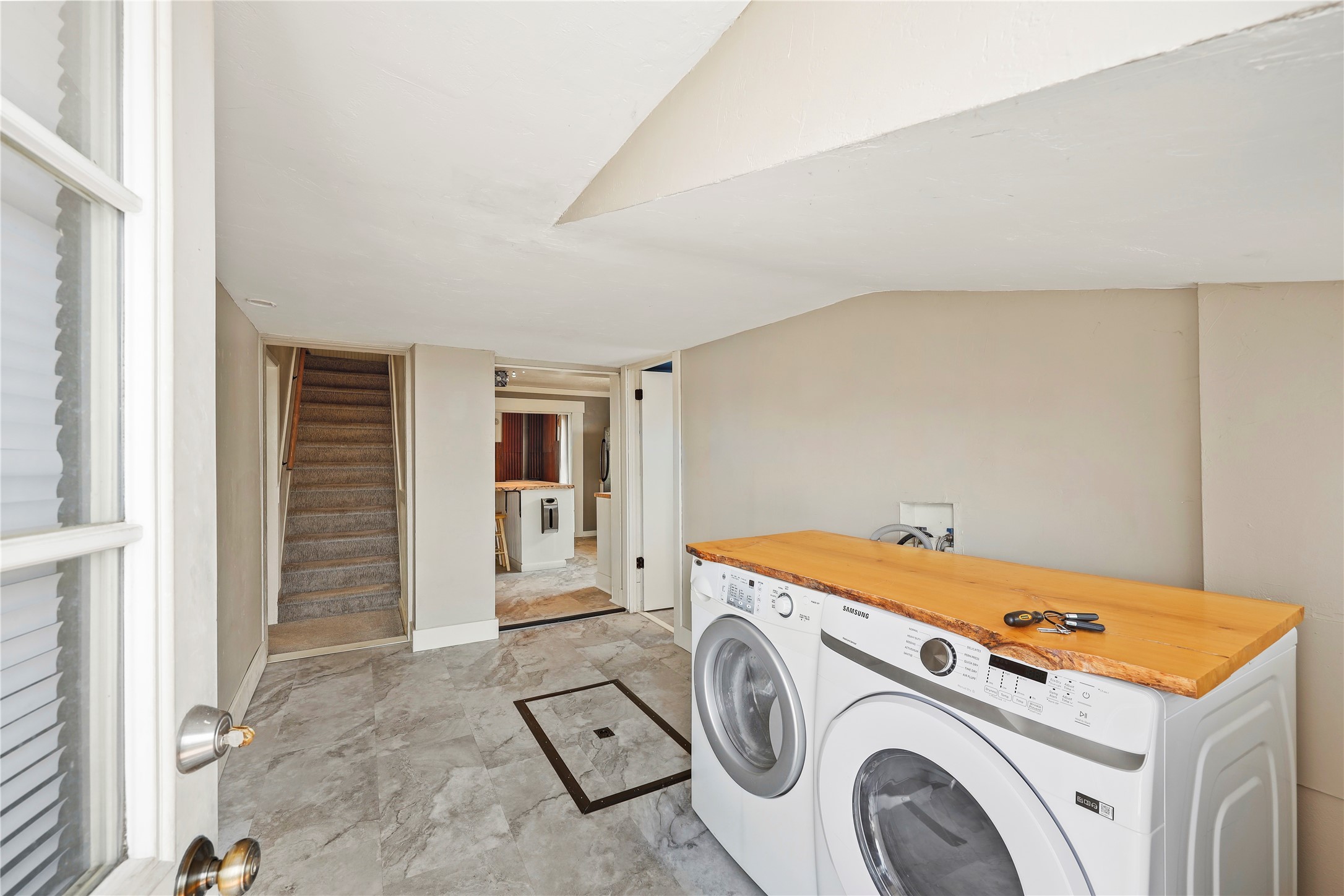 104 2nd Avenue W