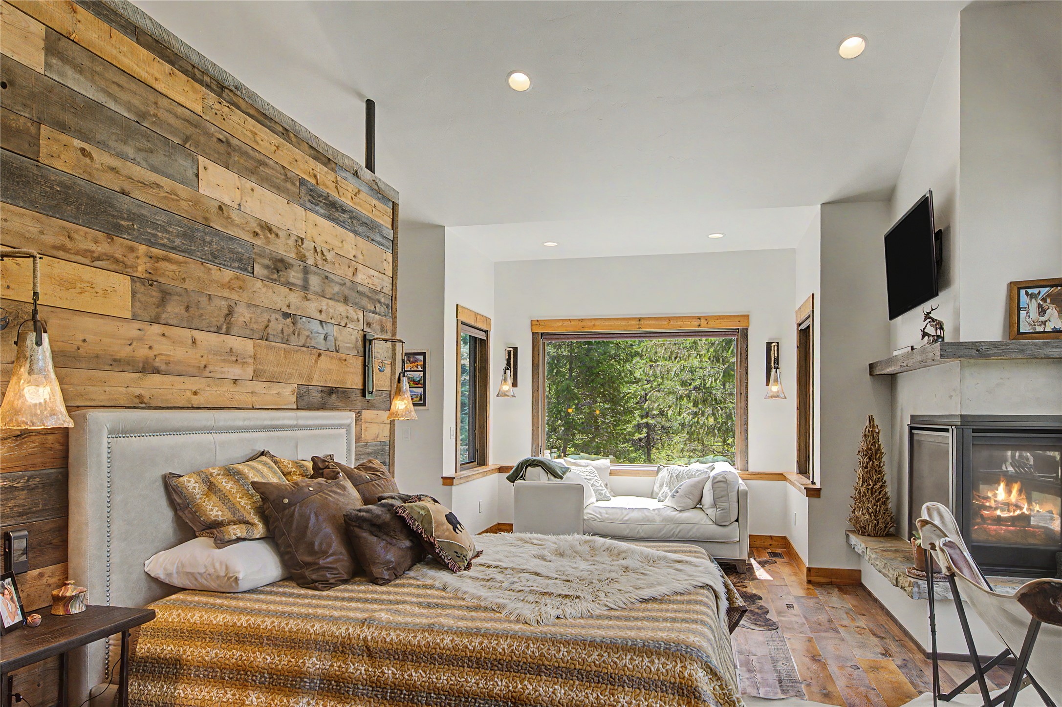 65 Soaring Eagle Way