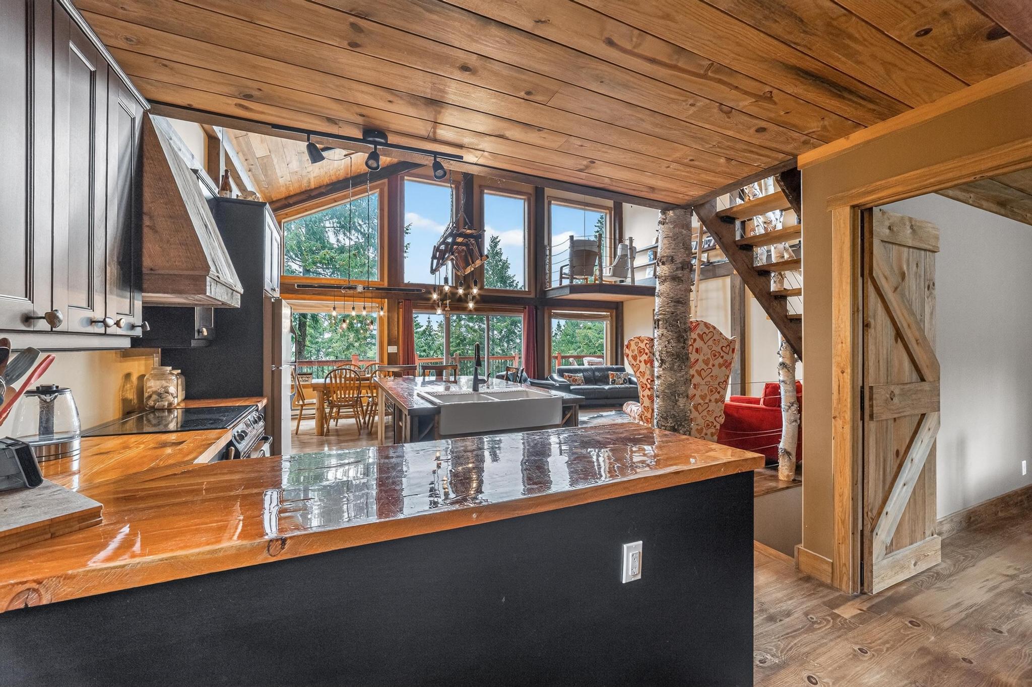 277 Ridge Loop Road