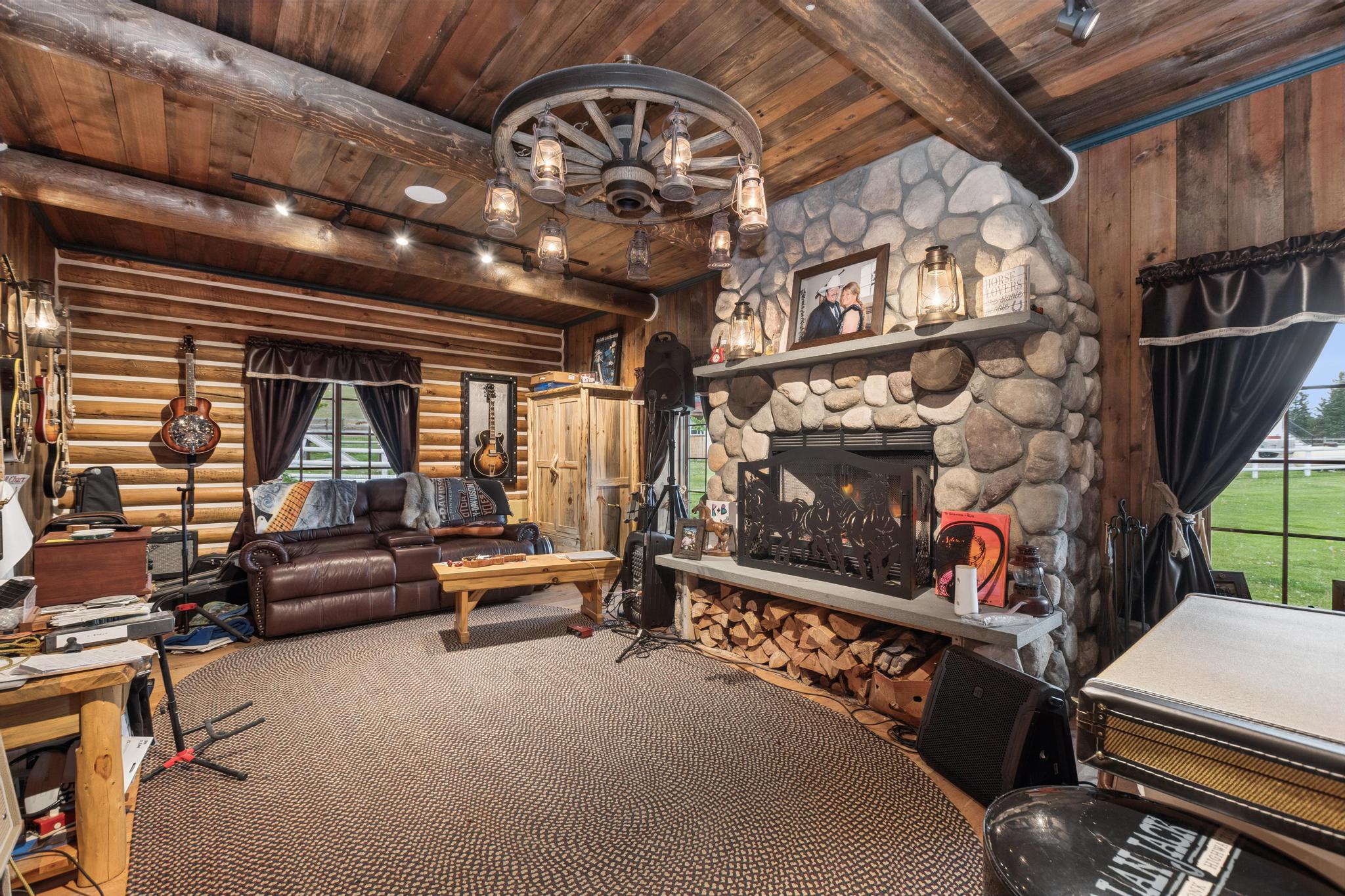801 Corvette Drive