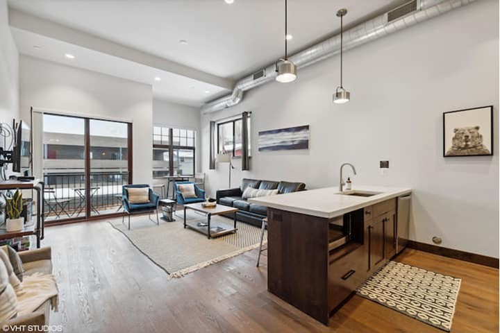 214 E 2nd Street 207