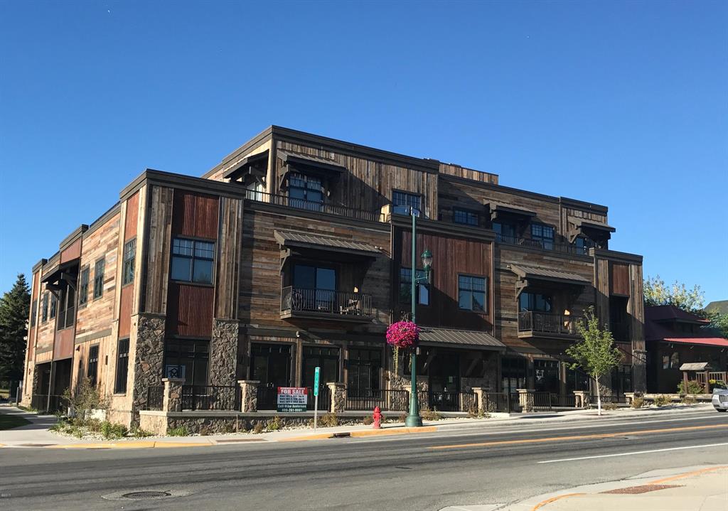 214 E 2nd Street 207