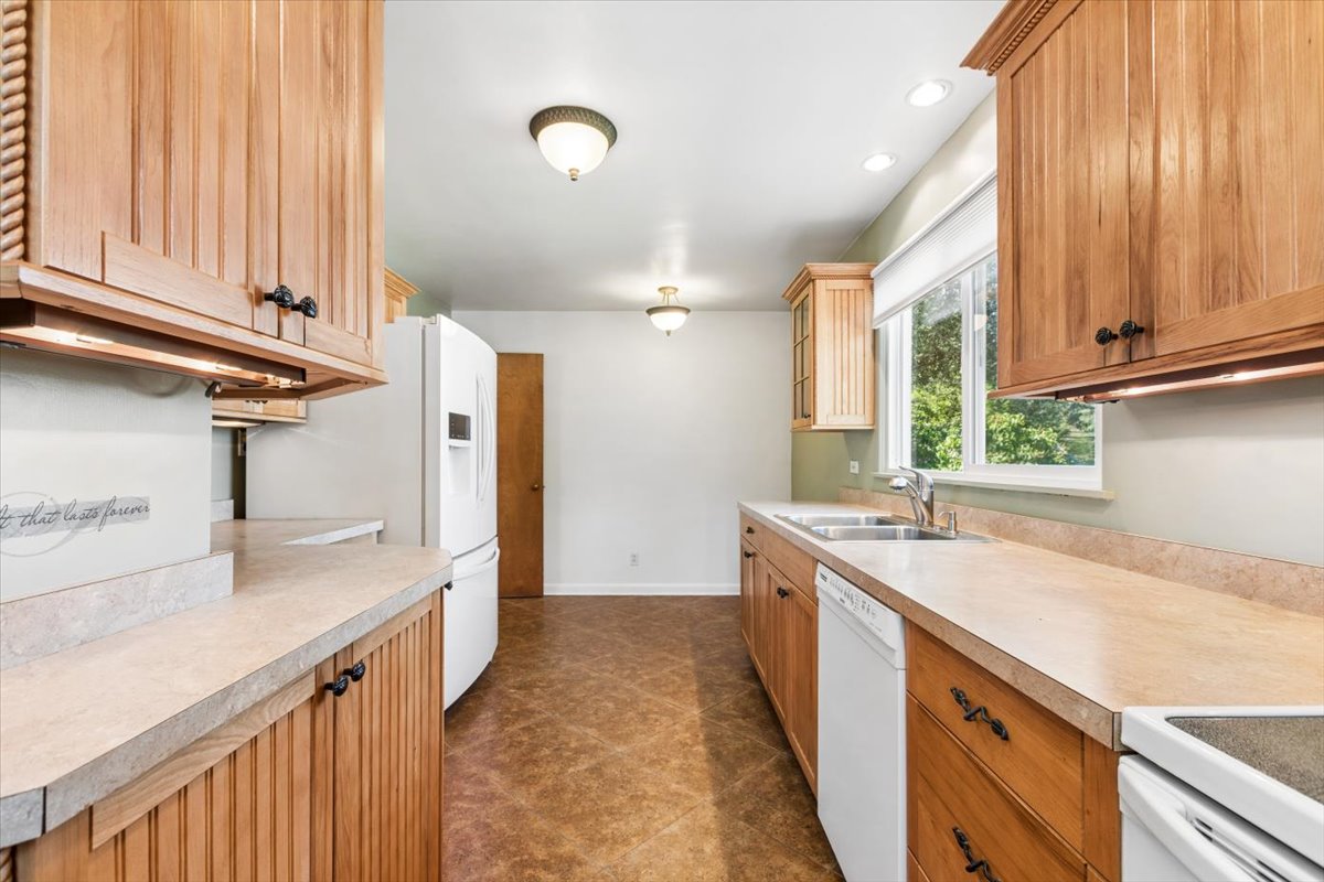 604 Columbia Avenue
