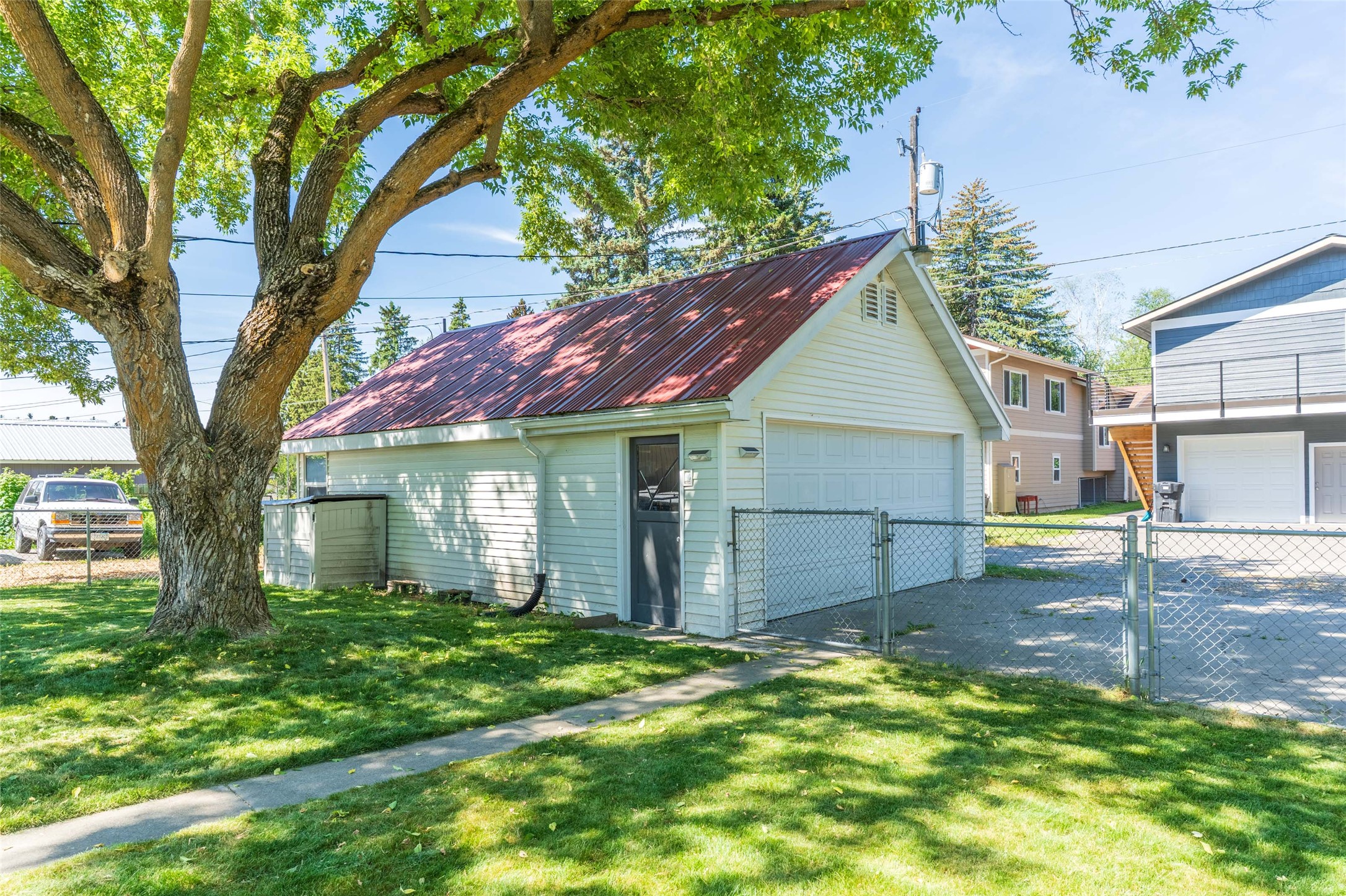 540 Pine Avenue
