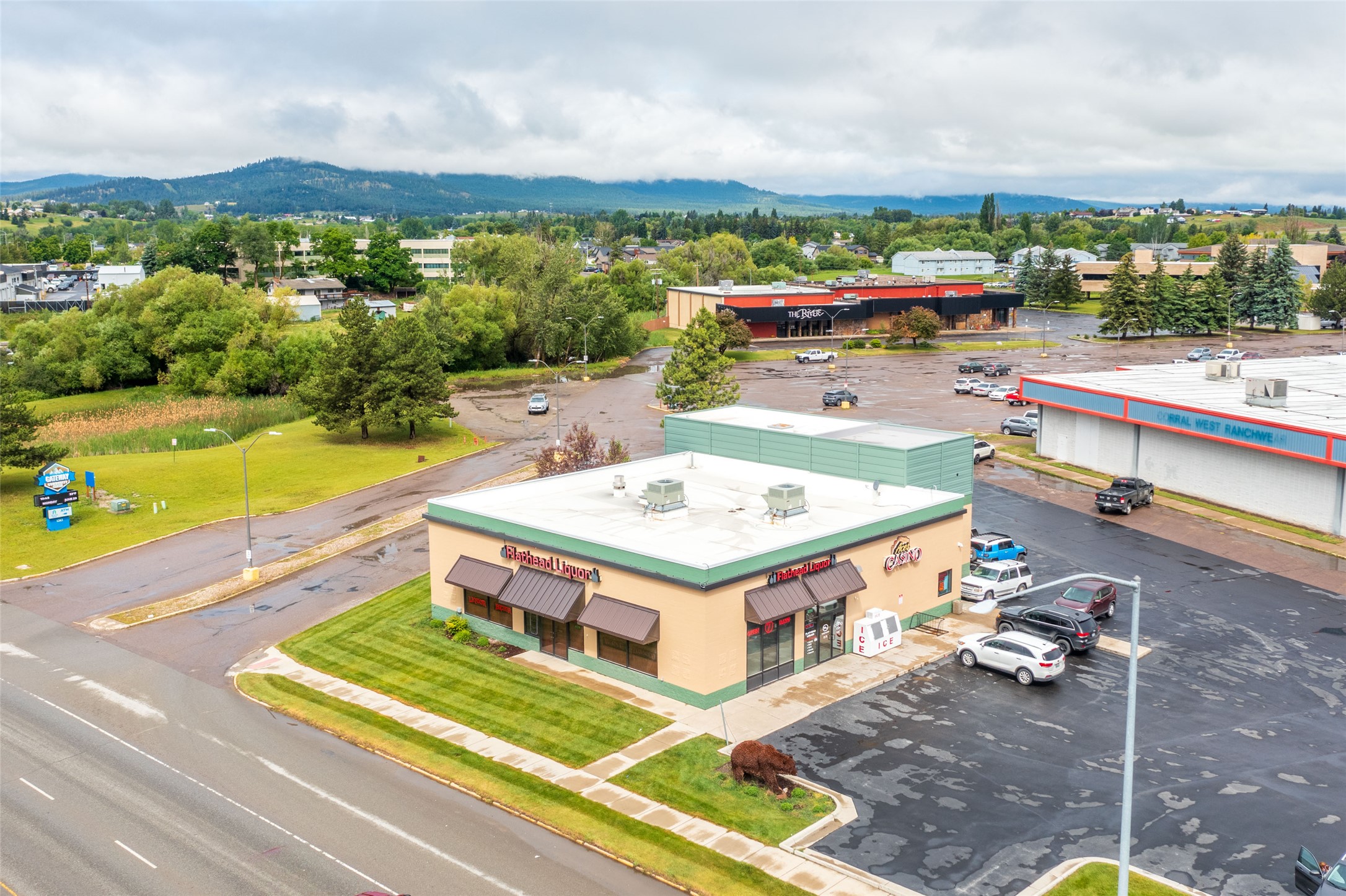 1121 US Highway 2 W