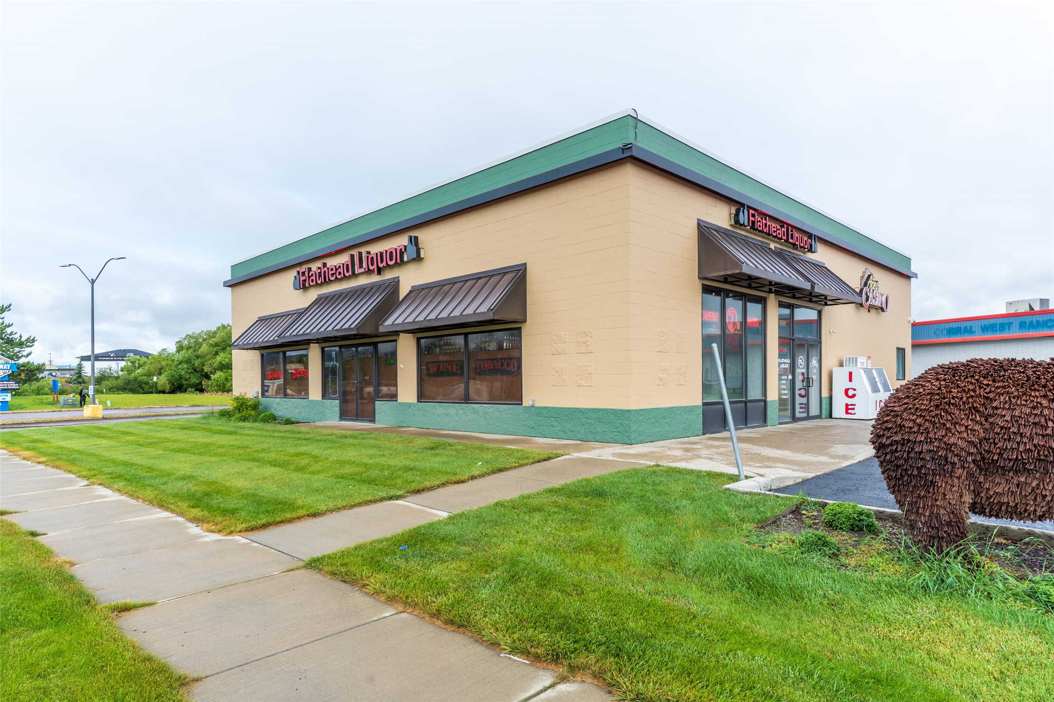 1121 US Highway 2 W