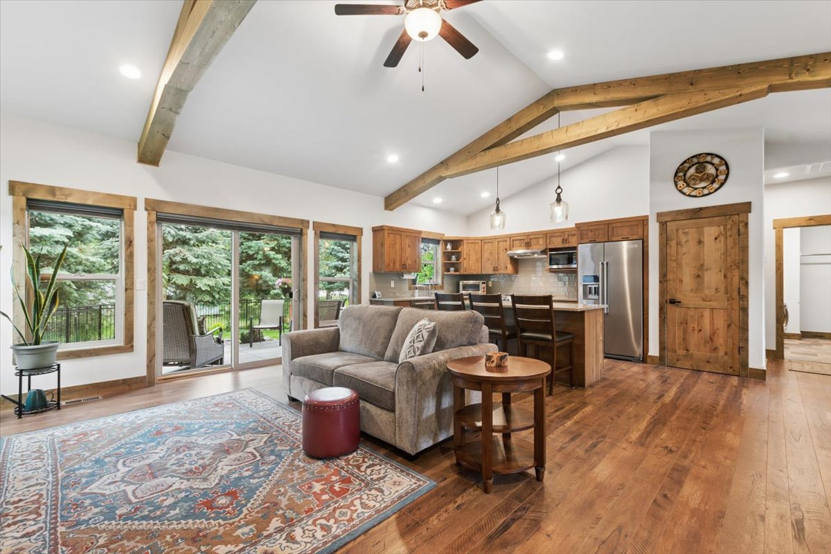 236 Bluebunch Court
