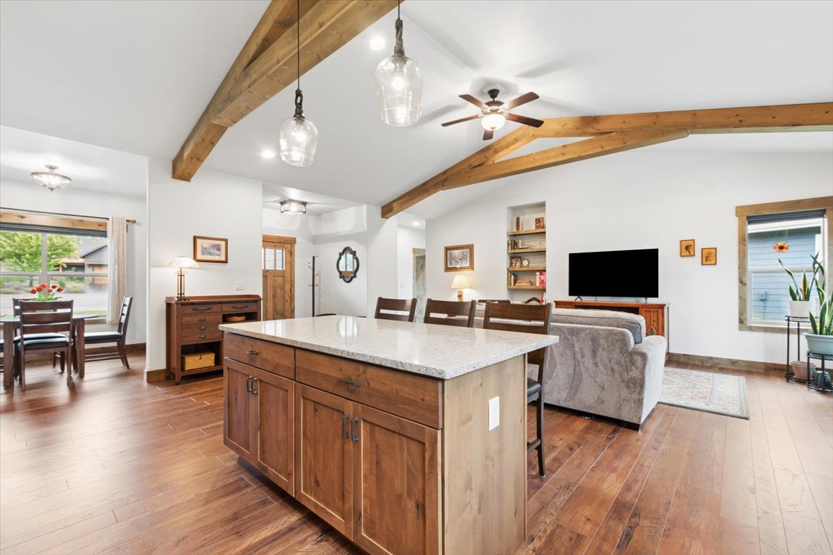 236 Bluebunch Court