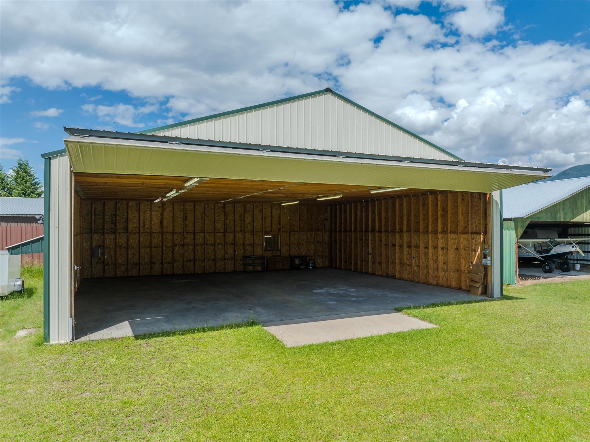 305 Ferndale Drive 16