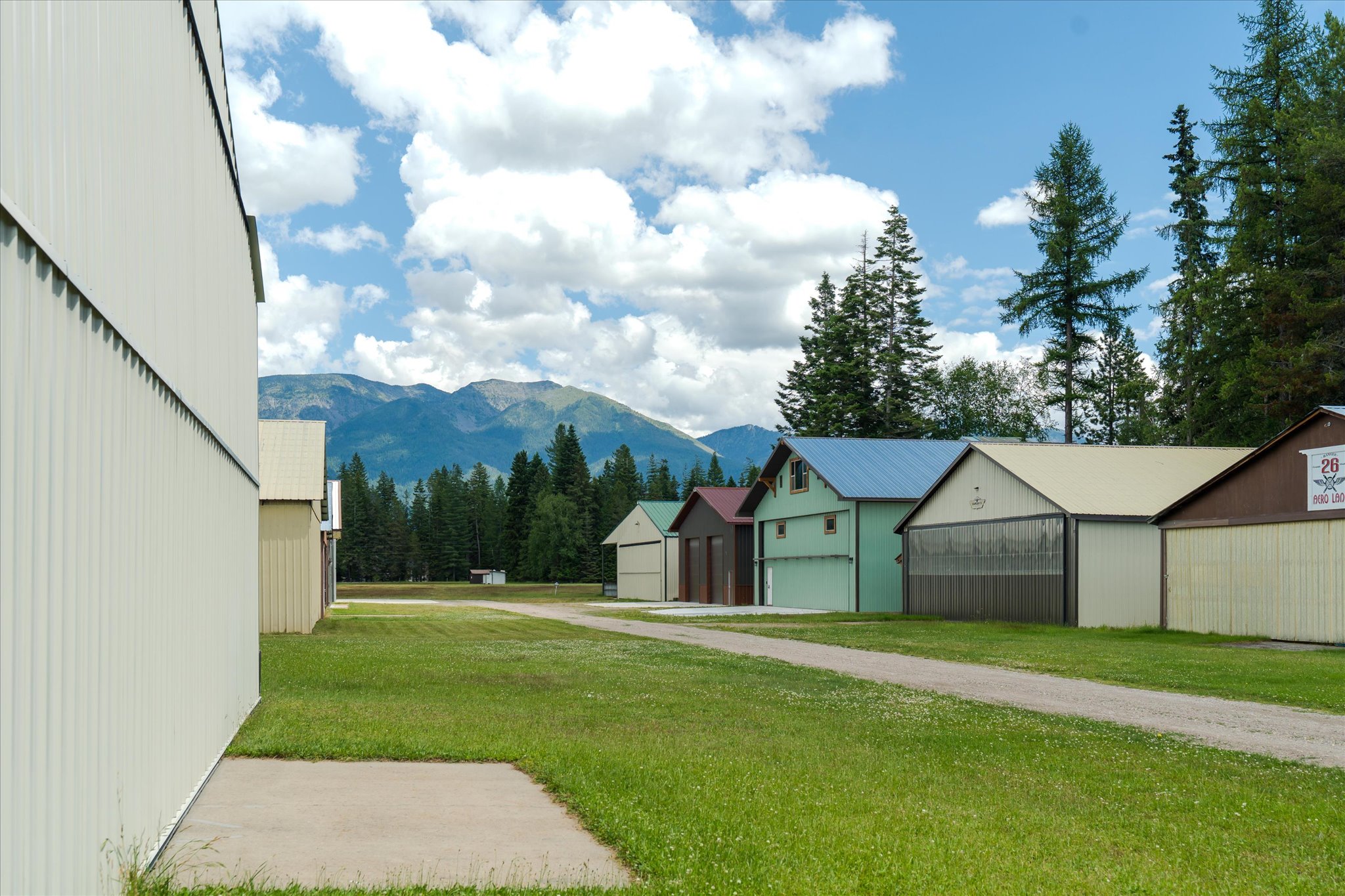 305 Ferndale Drive 16