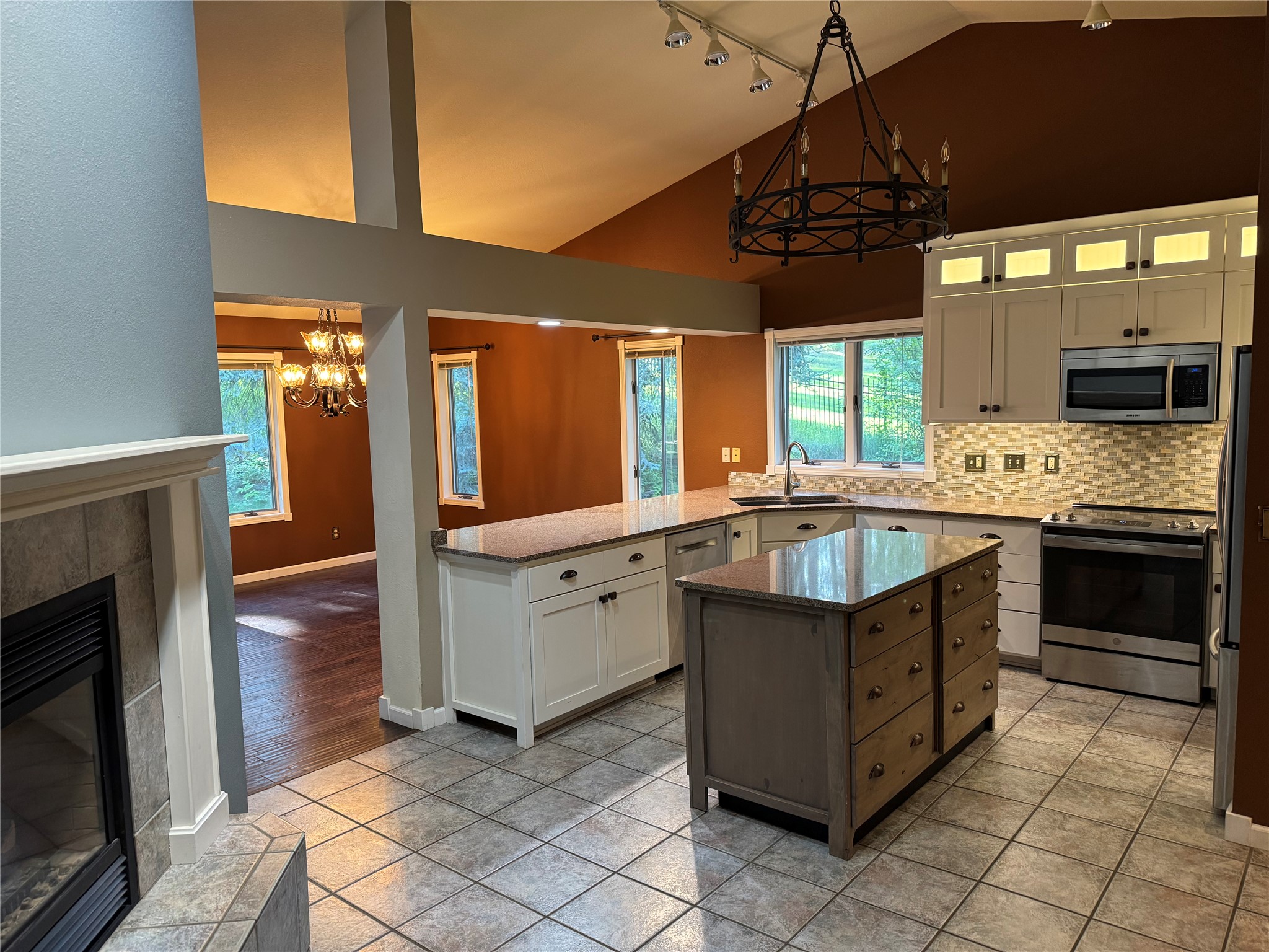 143 Ponderosa Lane