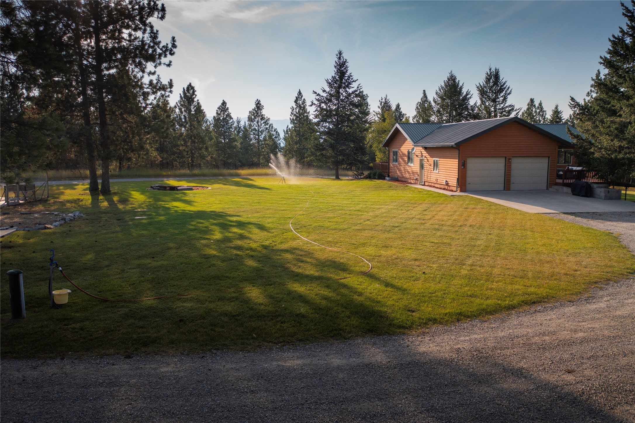 425 Koocanusa Estates Drive N