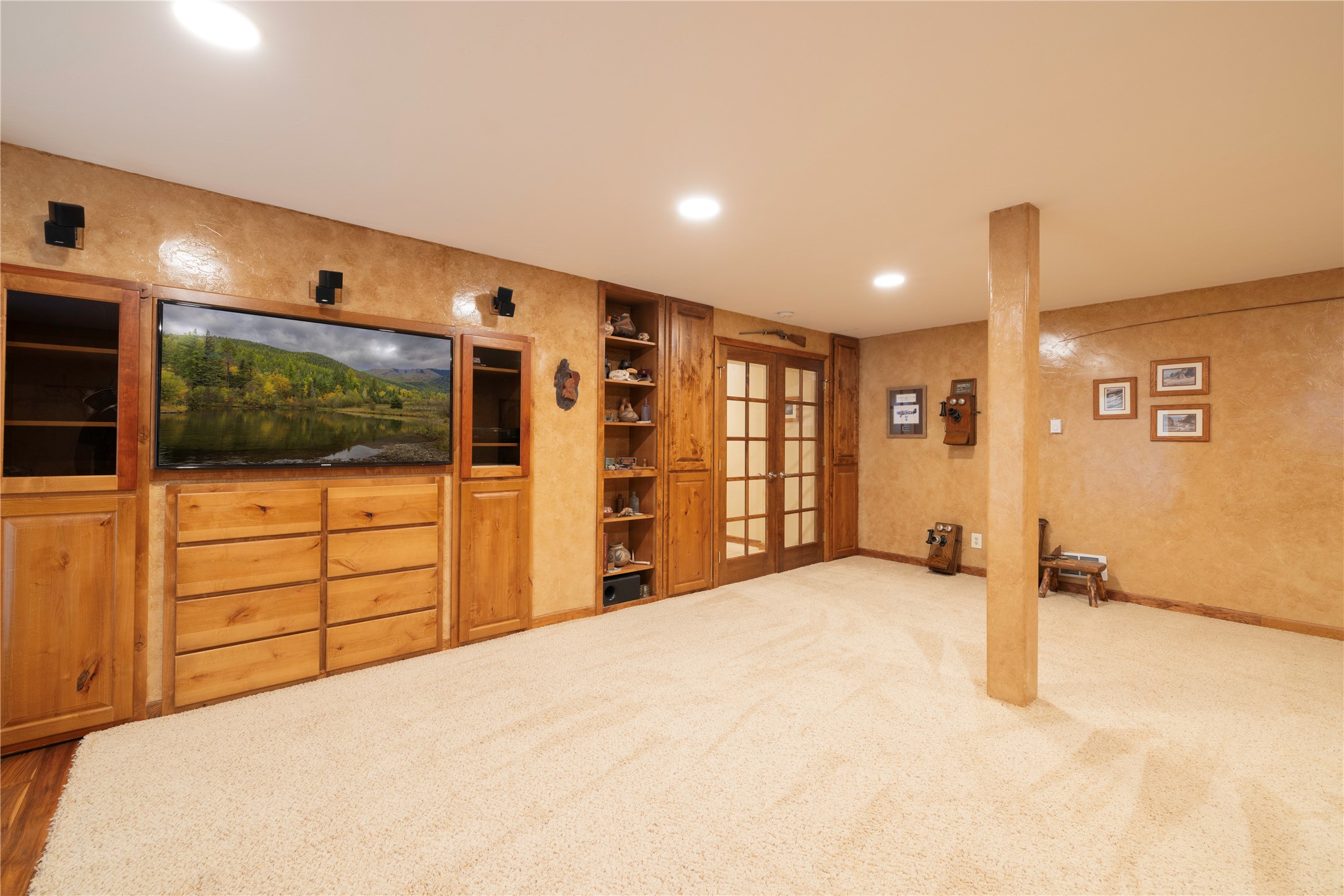 425 Koocanusa Estates Drive N