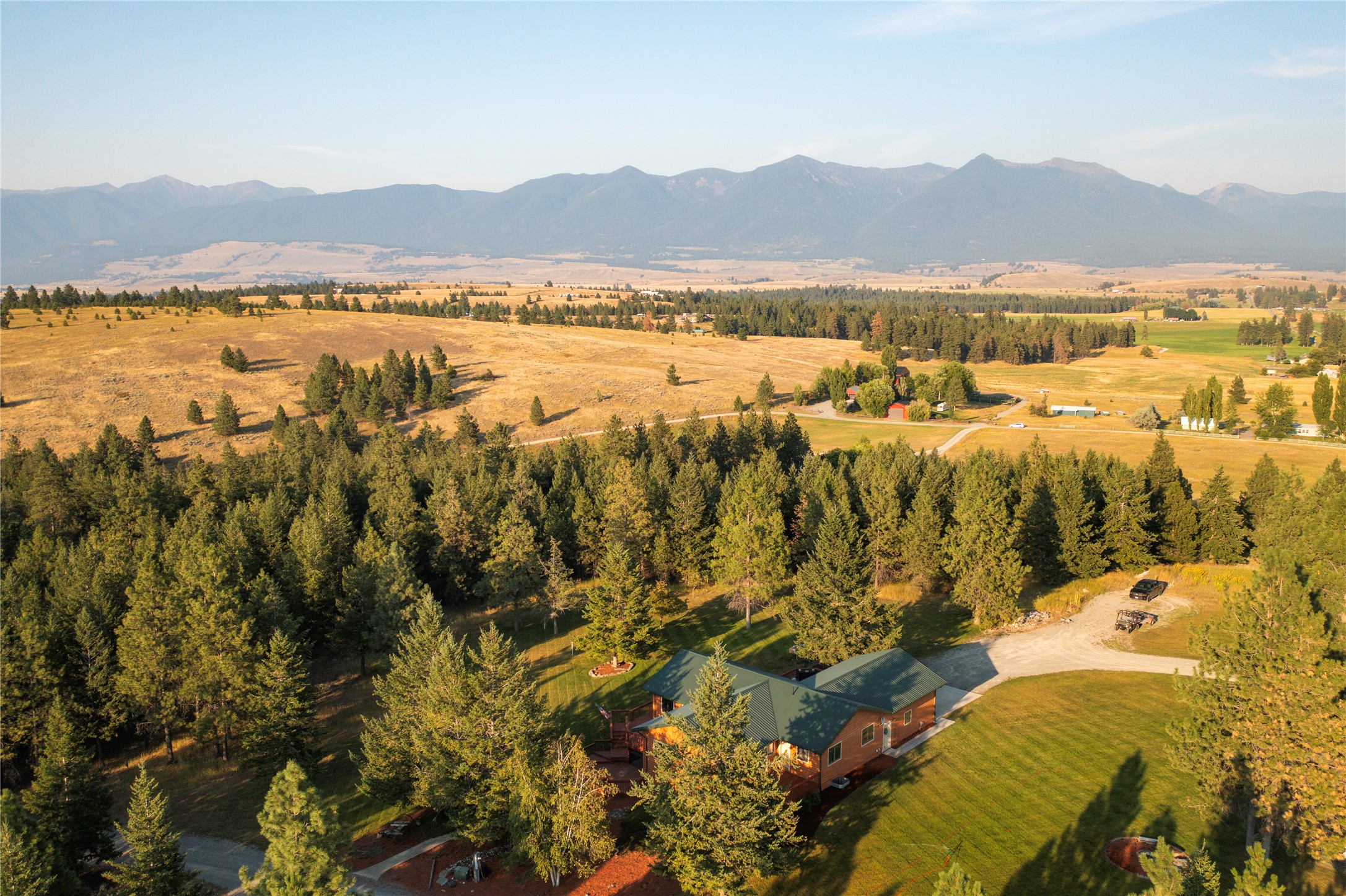 425 Koocanusa Estates Drive N