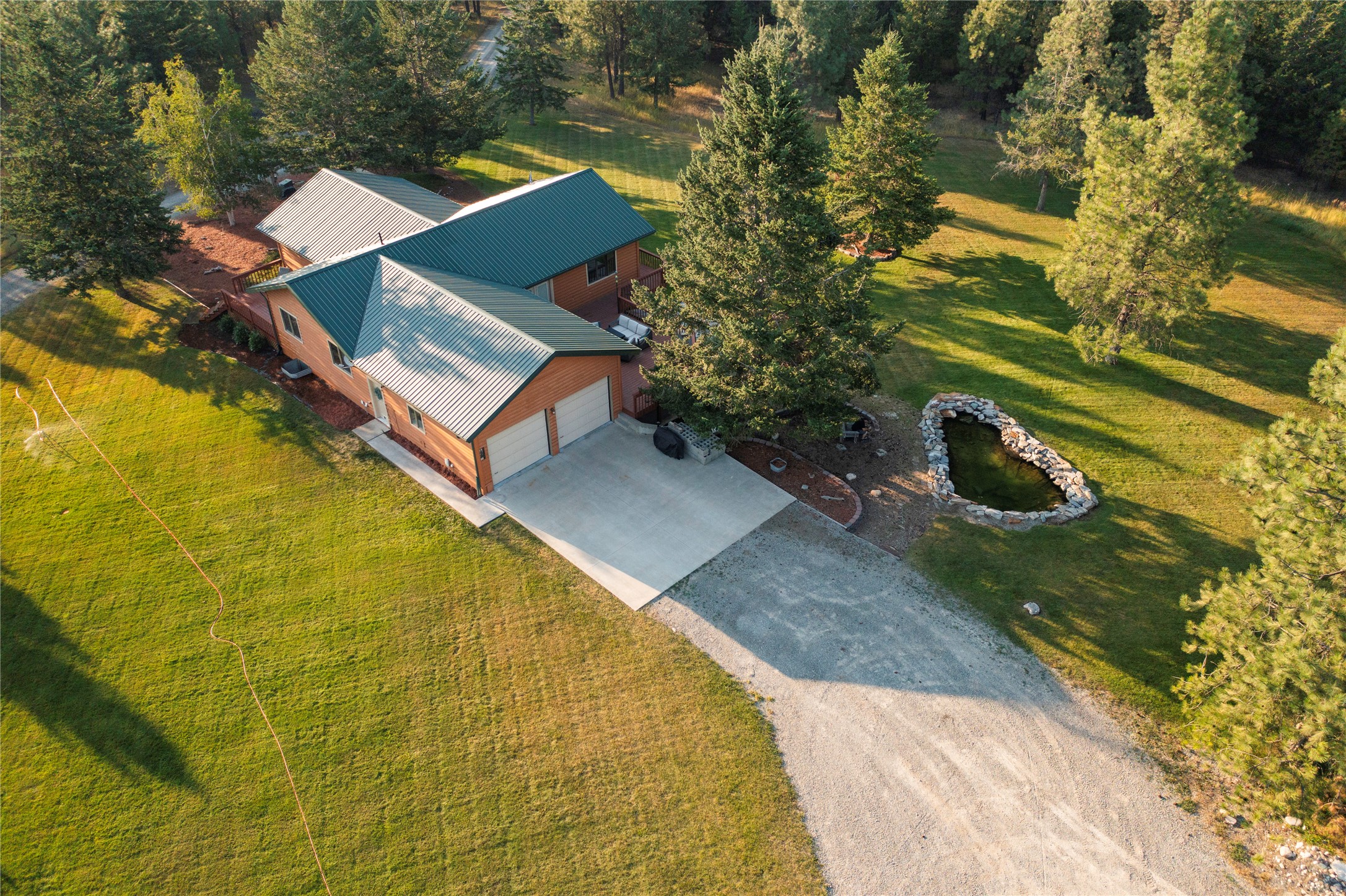 425 Koocanusa Estates Drive N