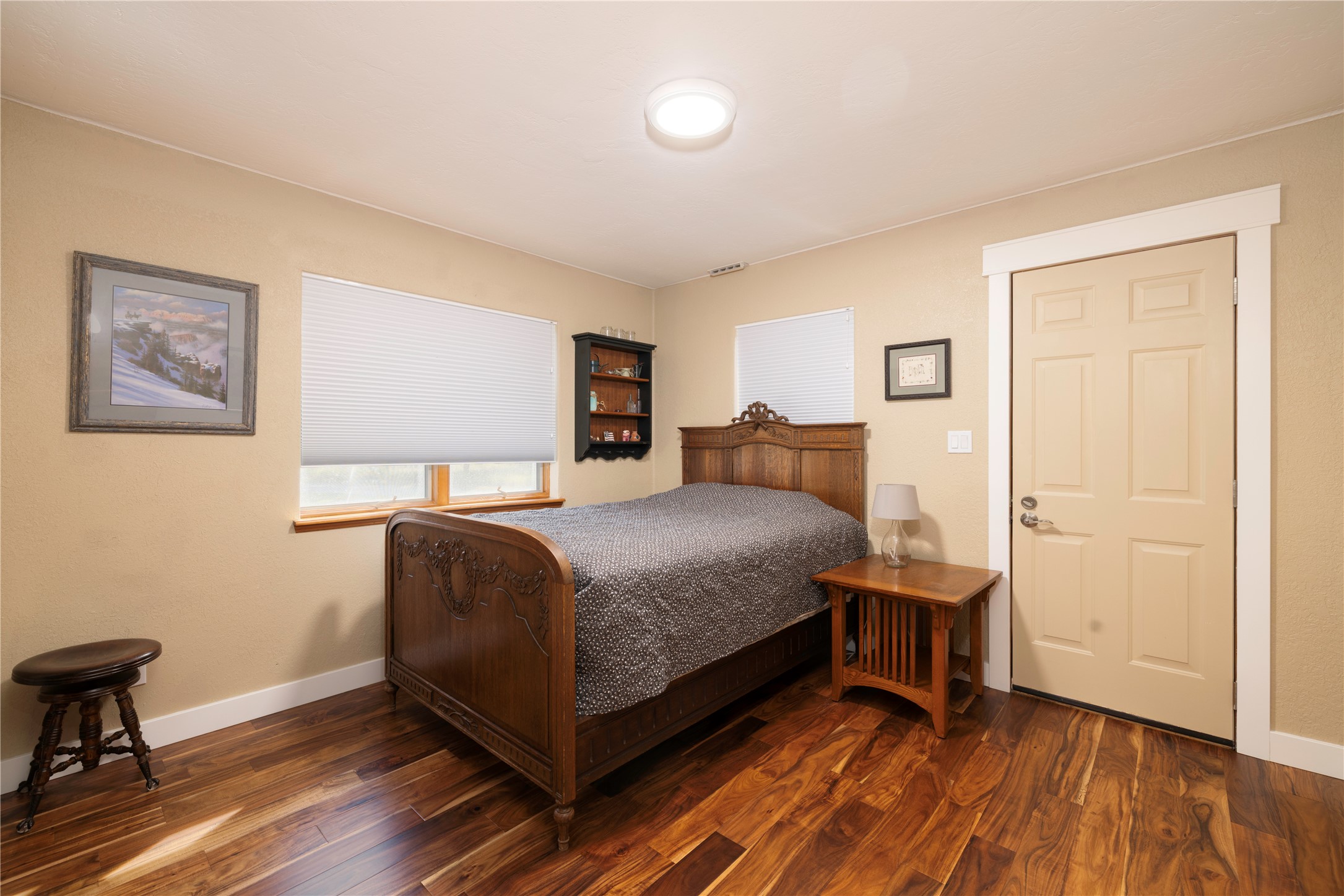 425 Koocanusa Estates Drive N