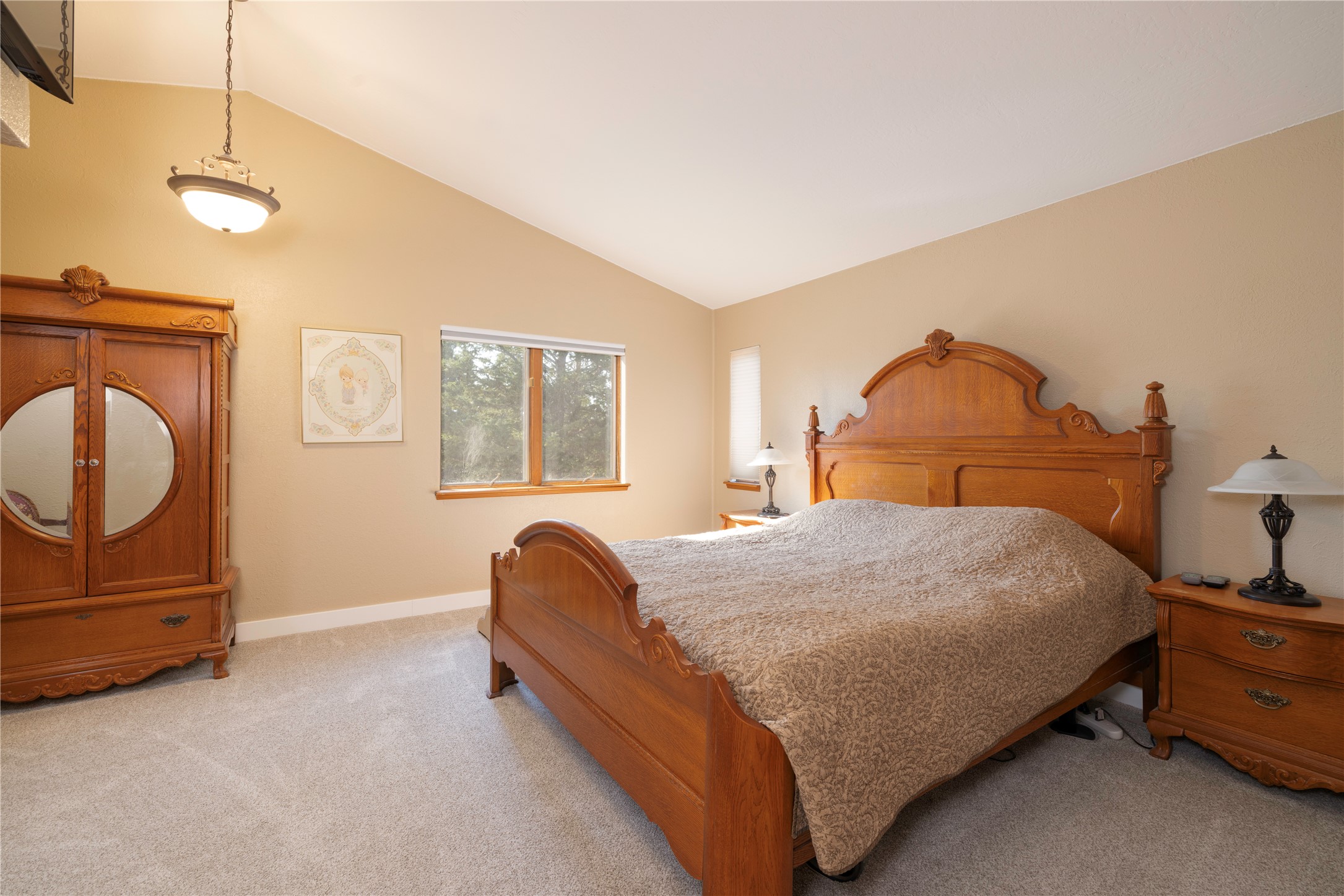 425 Koocanusa Estates Drive N