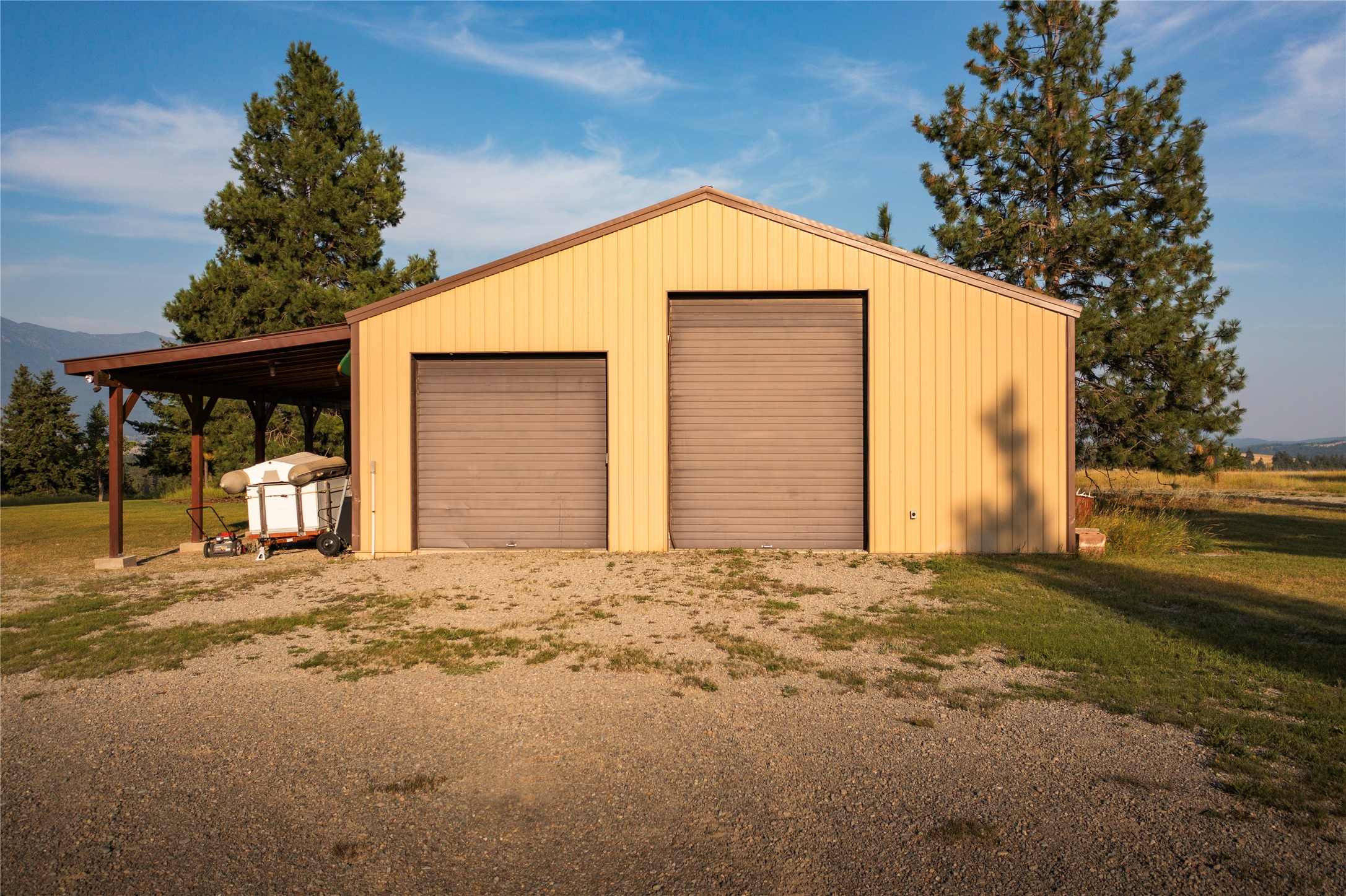 425 Koocanusa Estates Drive N