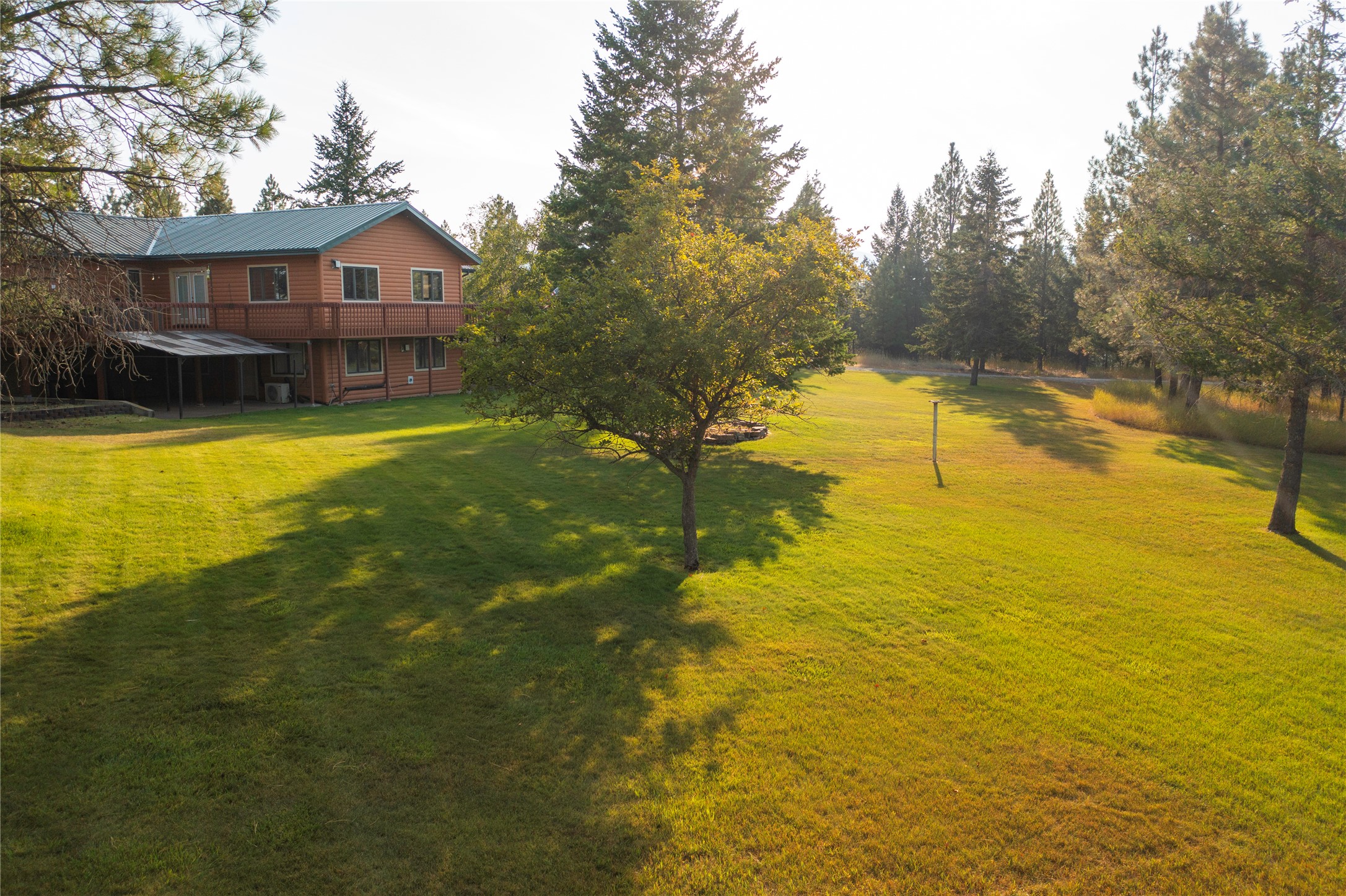 425 Koocanusa Estates Drive N