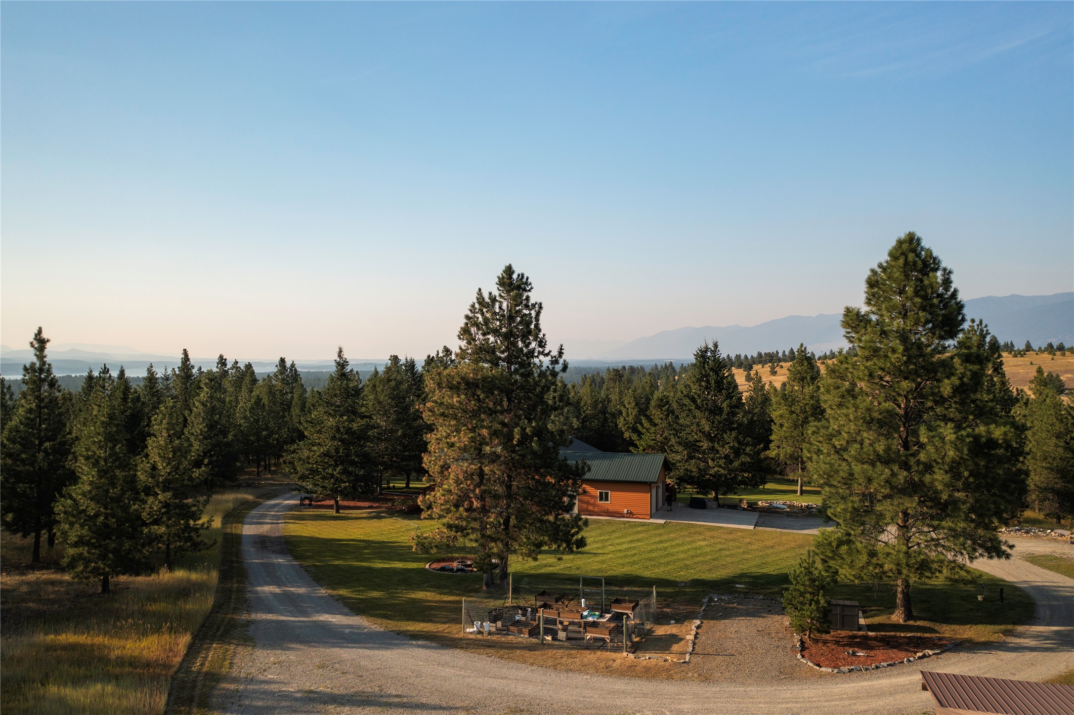425 Koocanusa Estates Drive N