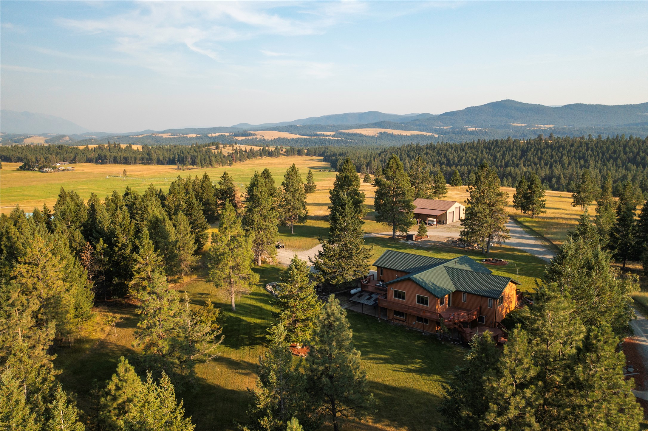 425 Koocanusa Estates Drive N