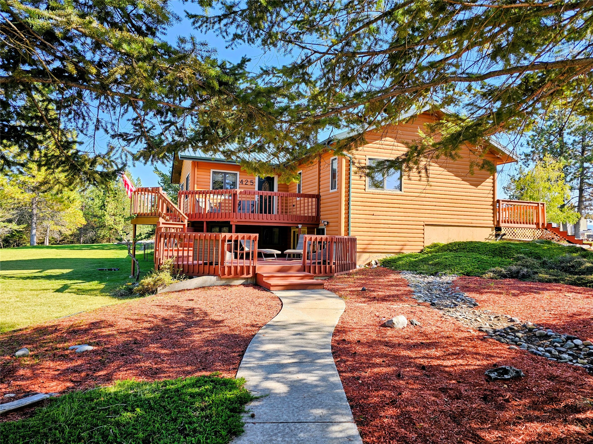 425 Koocanusa Estates Drive N