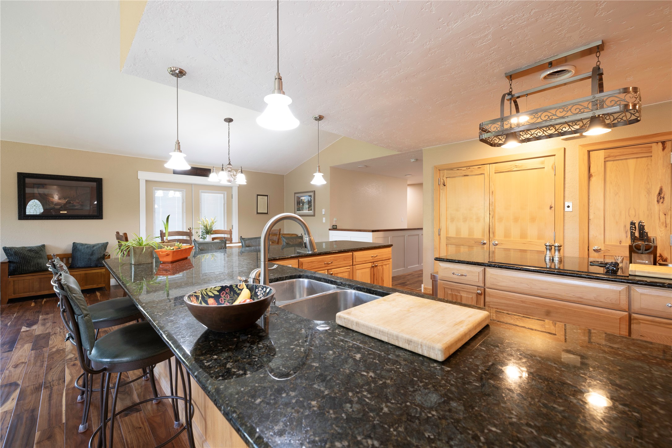 425 Koocanusa Estates Drive N