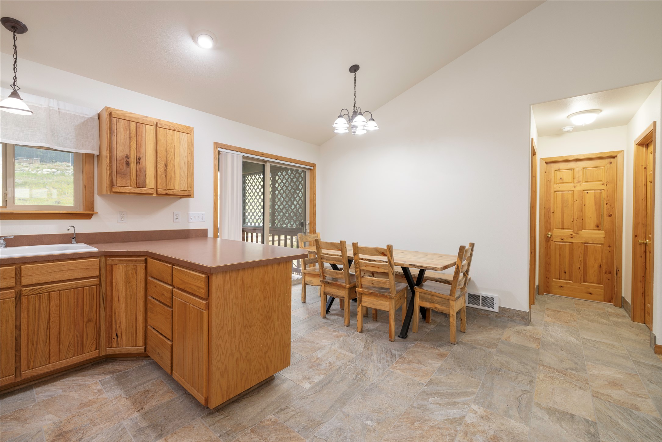 163 Marias Trail