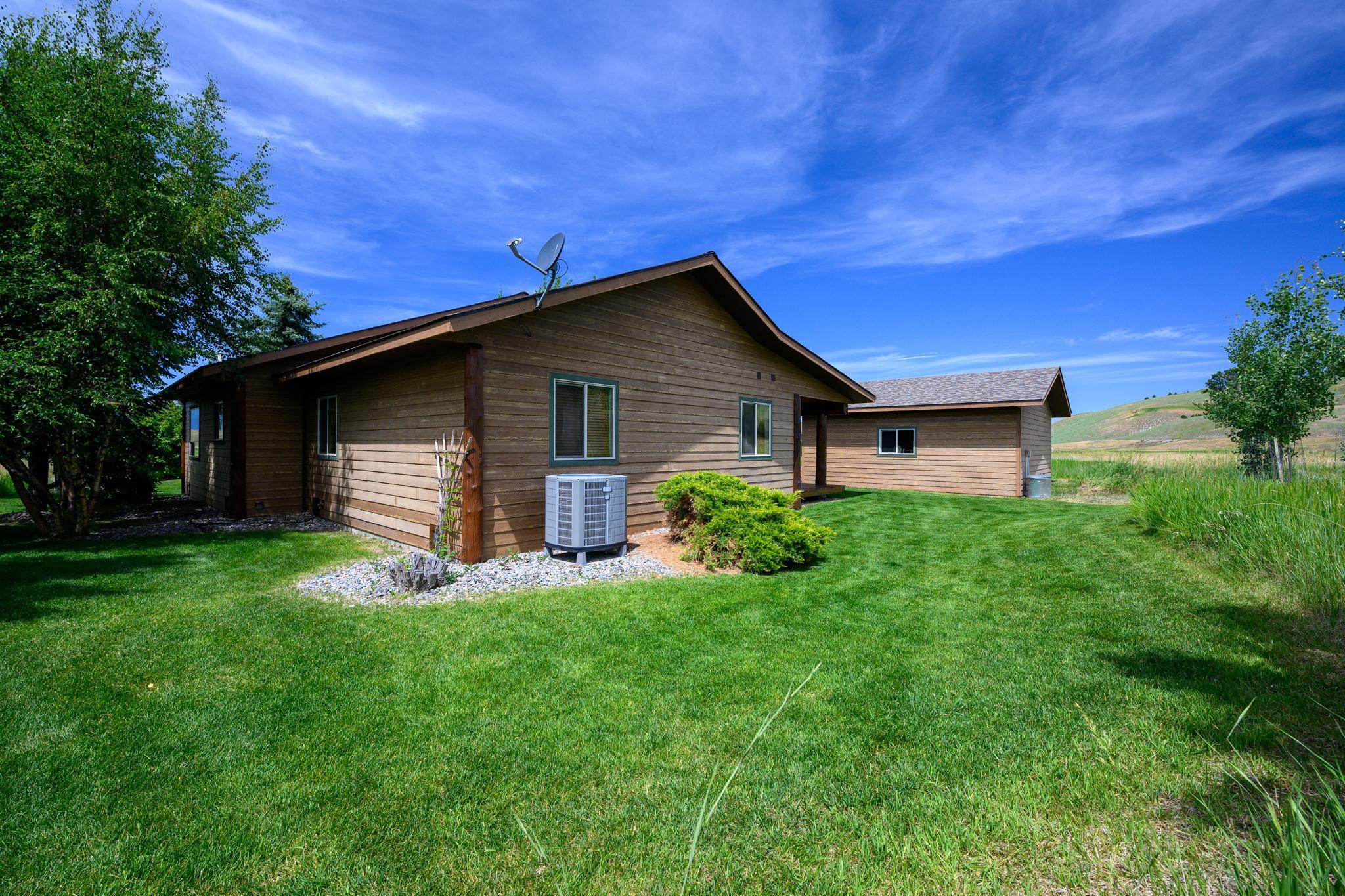 192 Leonard Lane