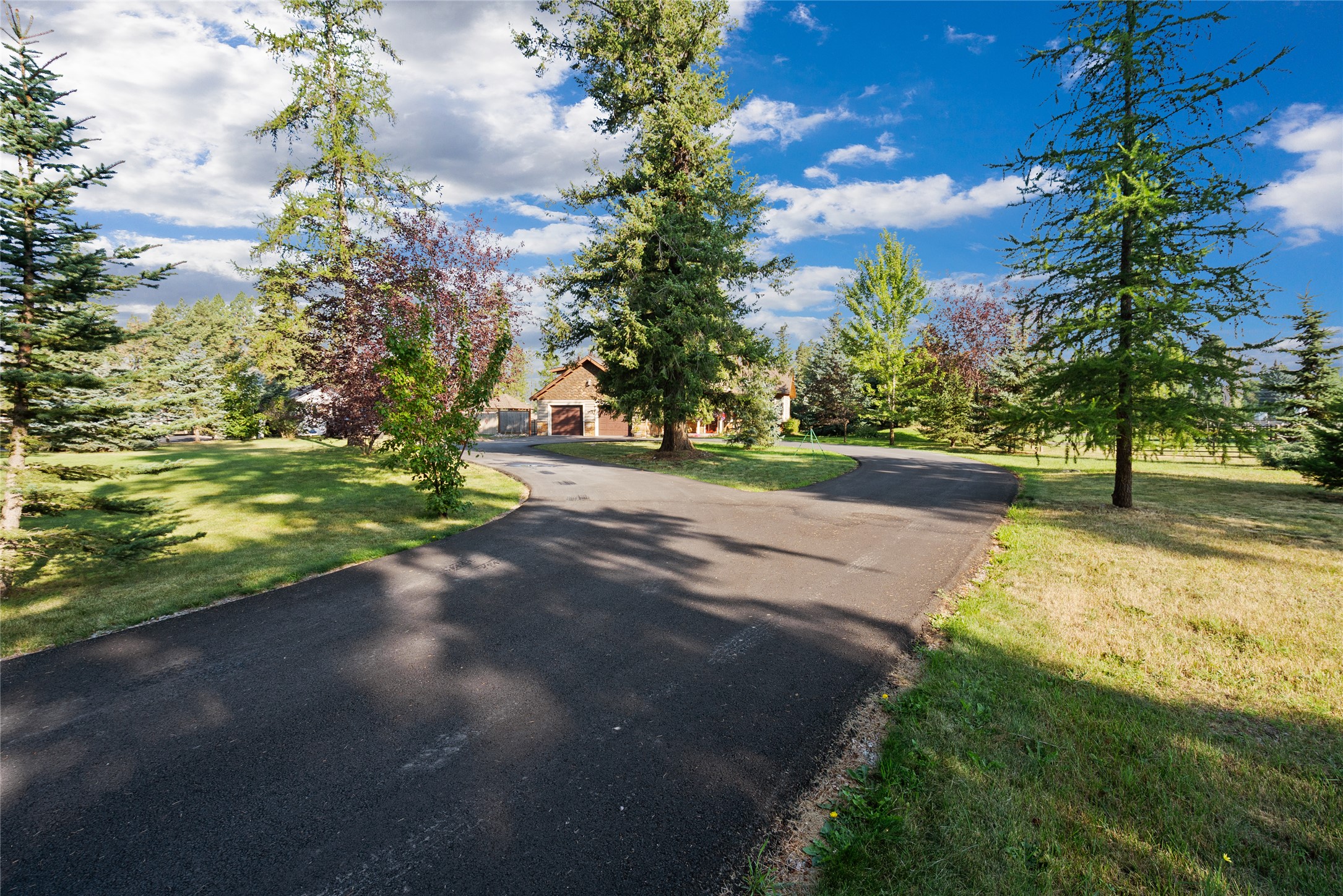 1086 Cowboy Way