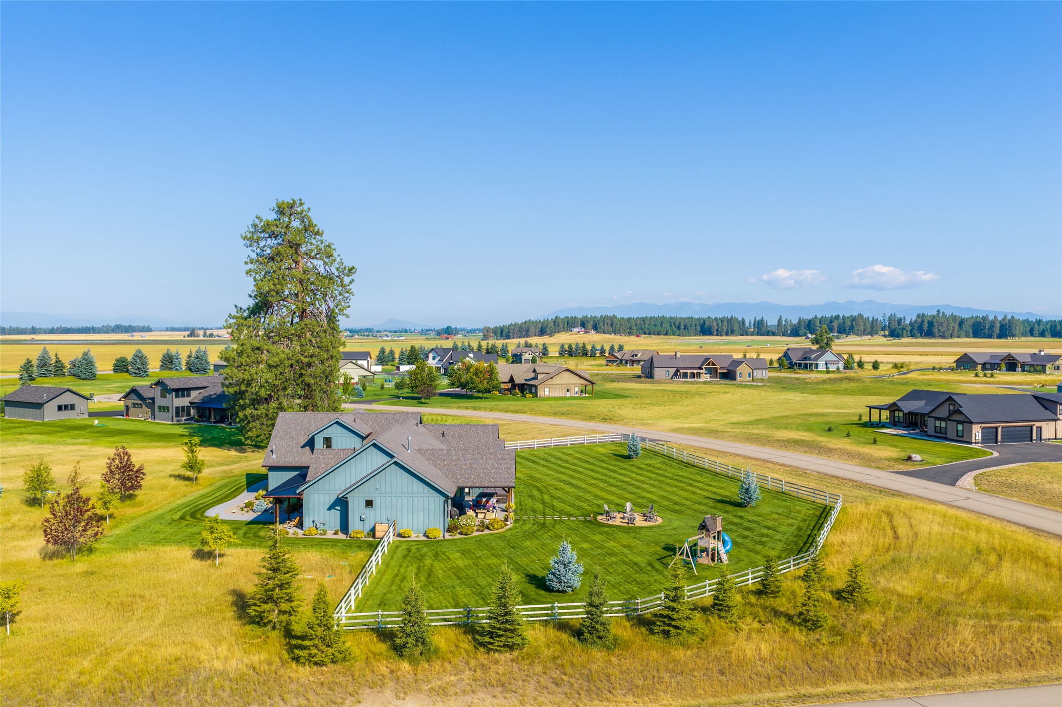 8 Towering Pine Court
