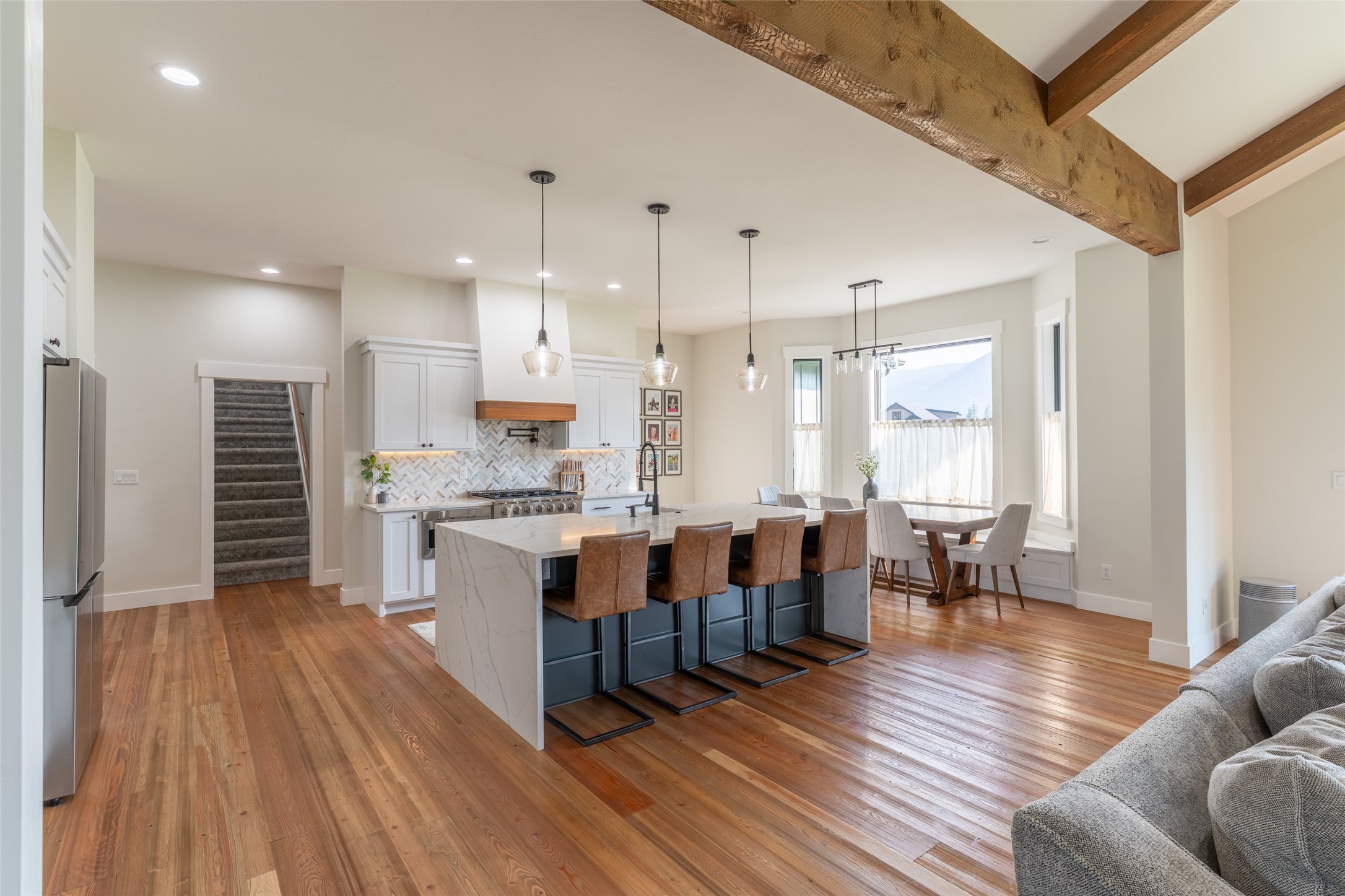 8 Towering Pine Court