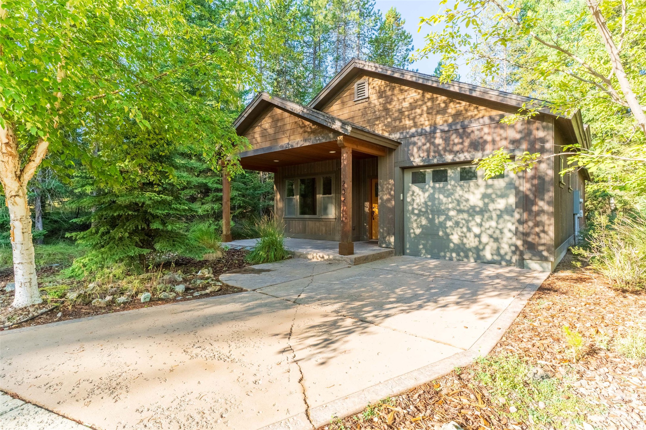 232 Bridgewood Court