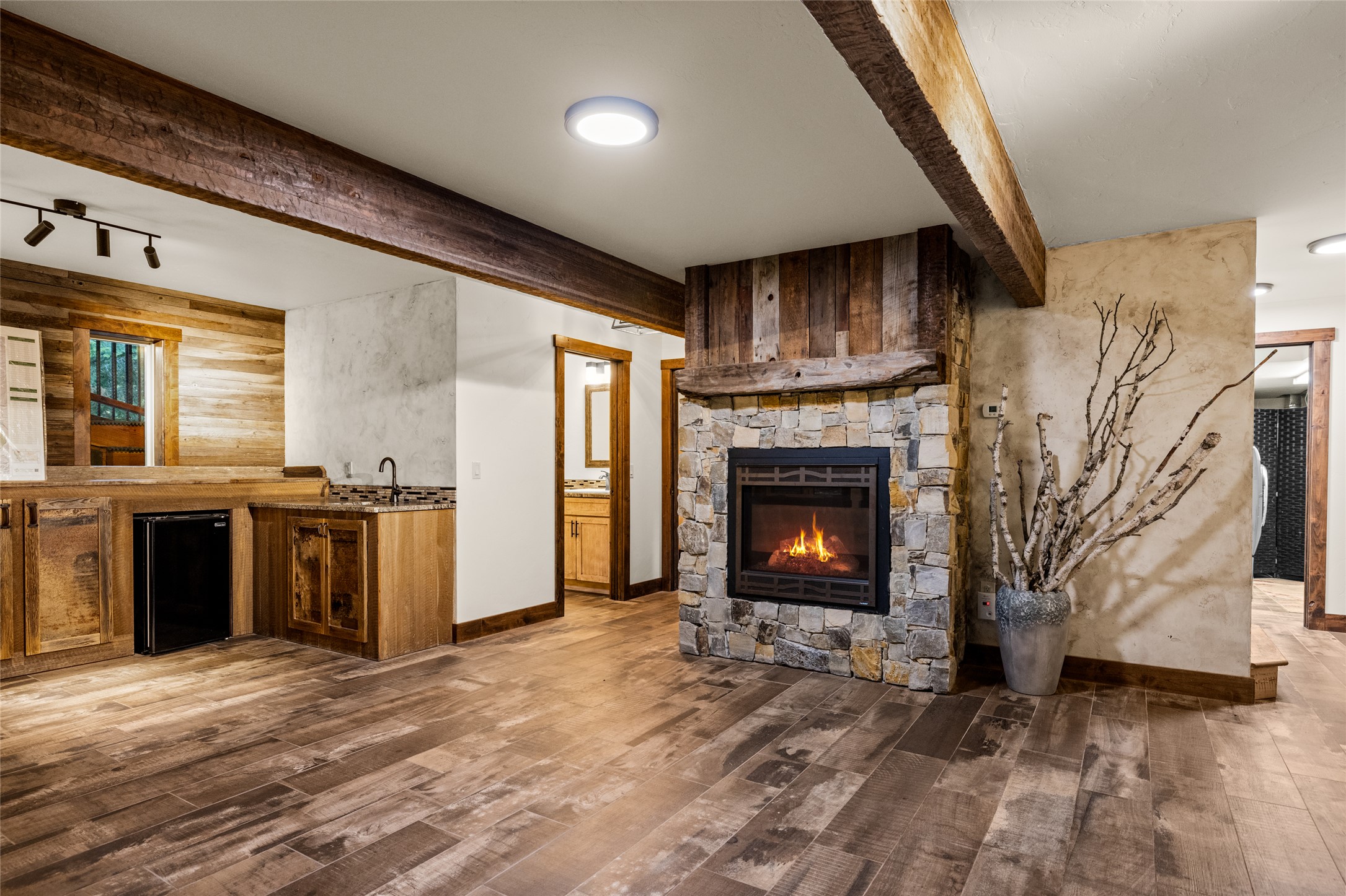 675 Beaver Lake Road