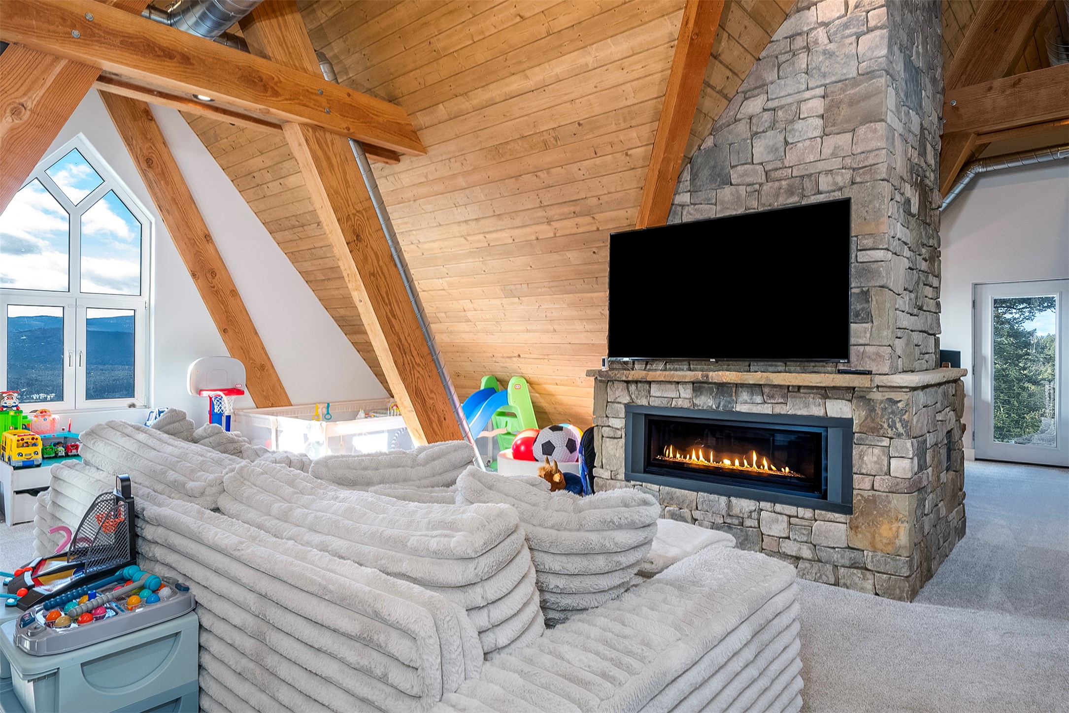 40 Elk Ridge Lane