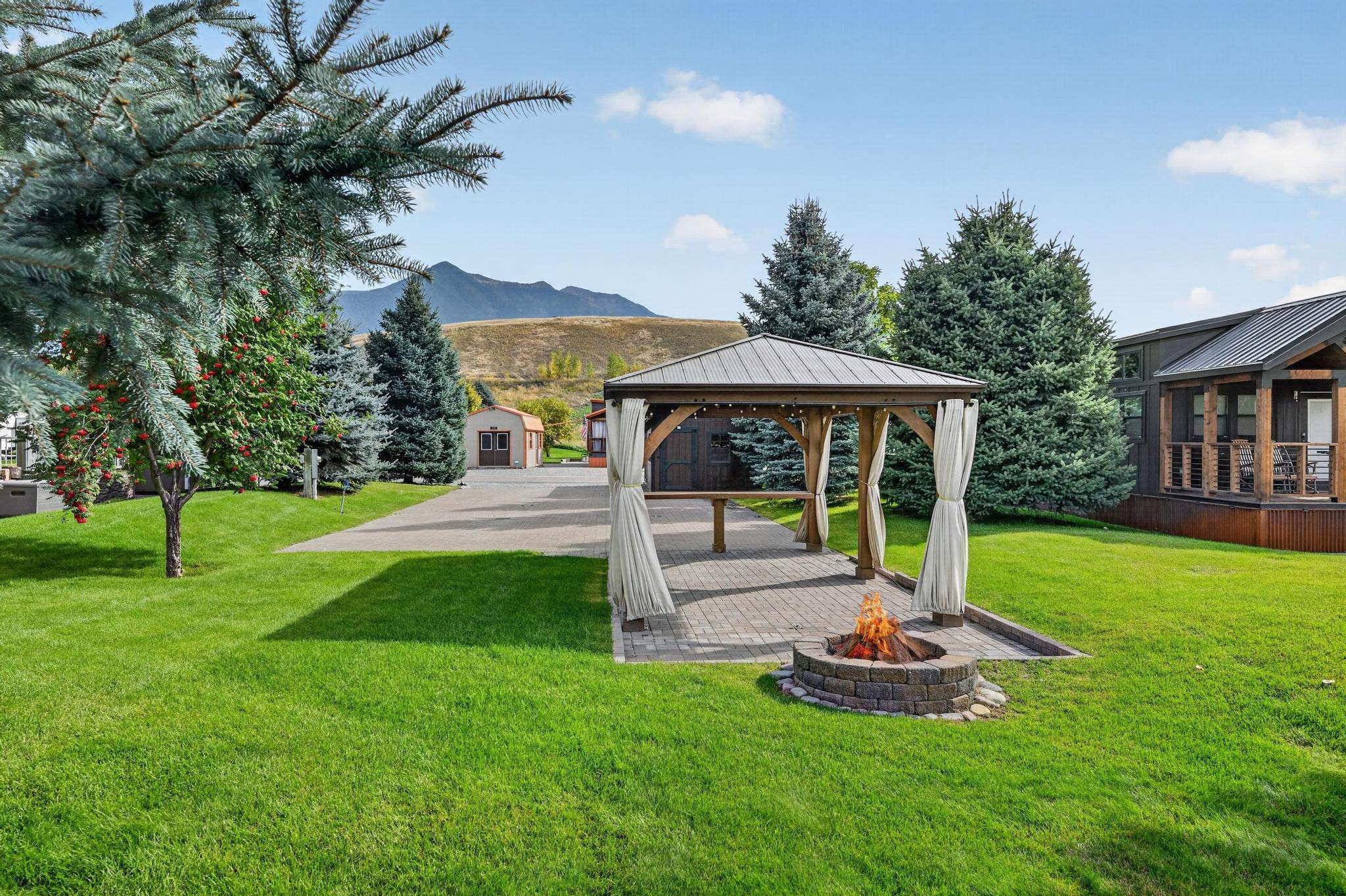 305 Kingfisher Loop
