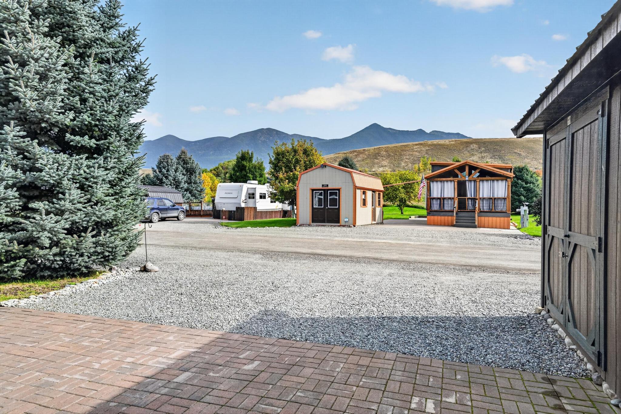 305 Kingfisher Loop