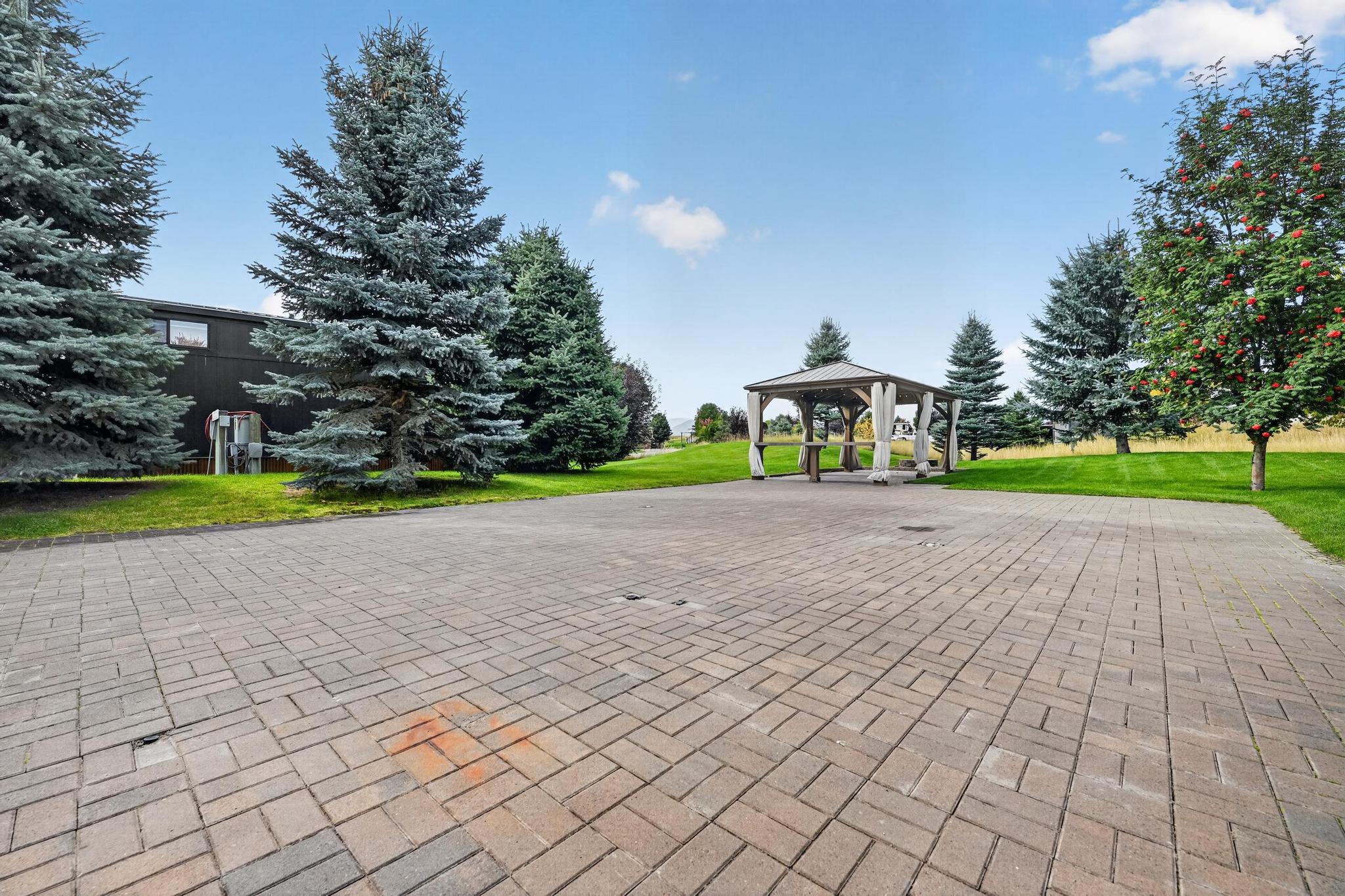 305 Kingfisher Loop