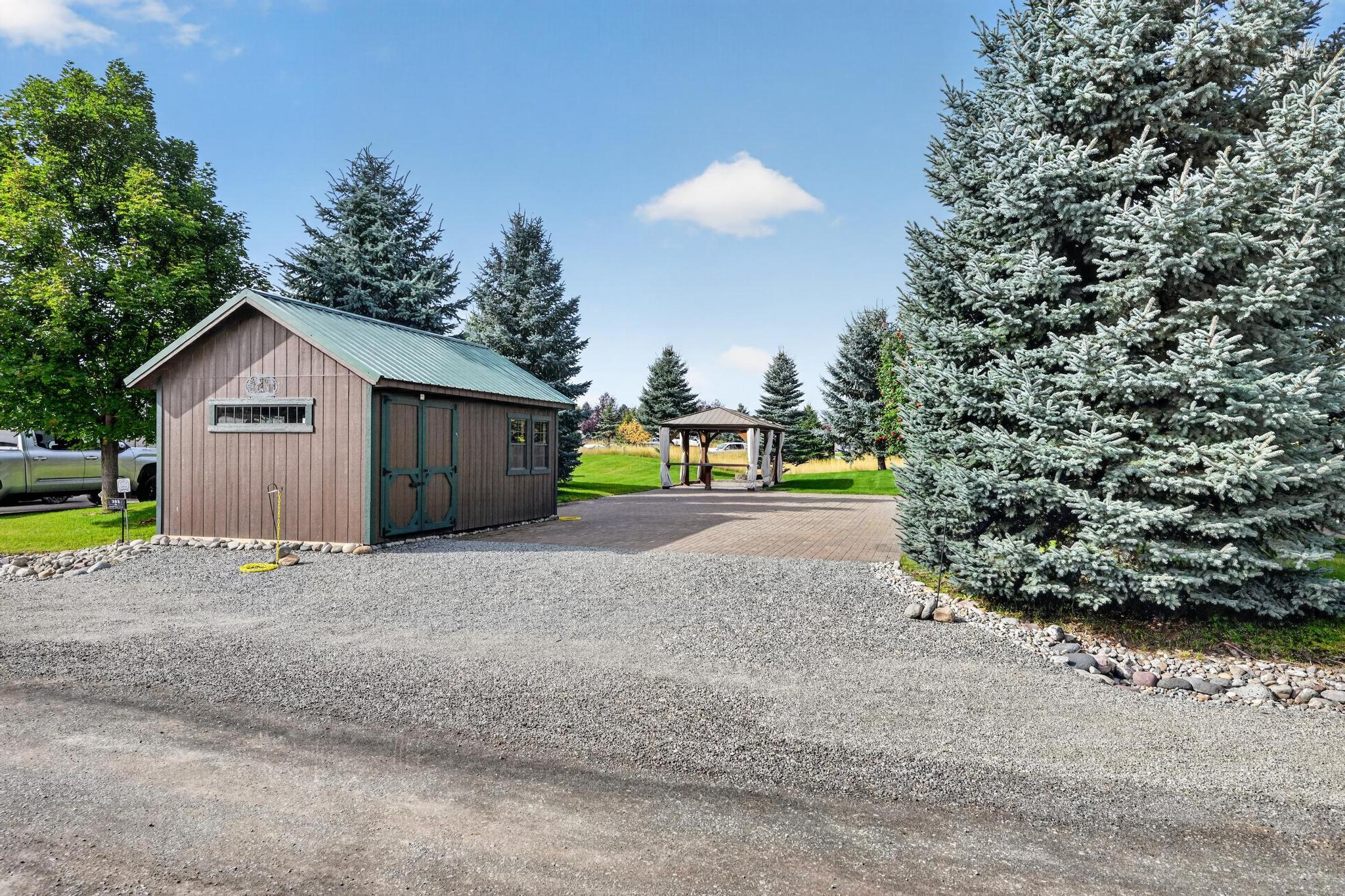 305 Kingfisher Loop