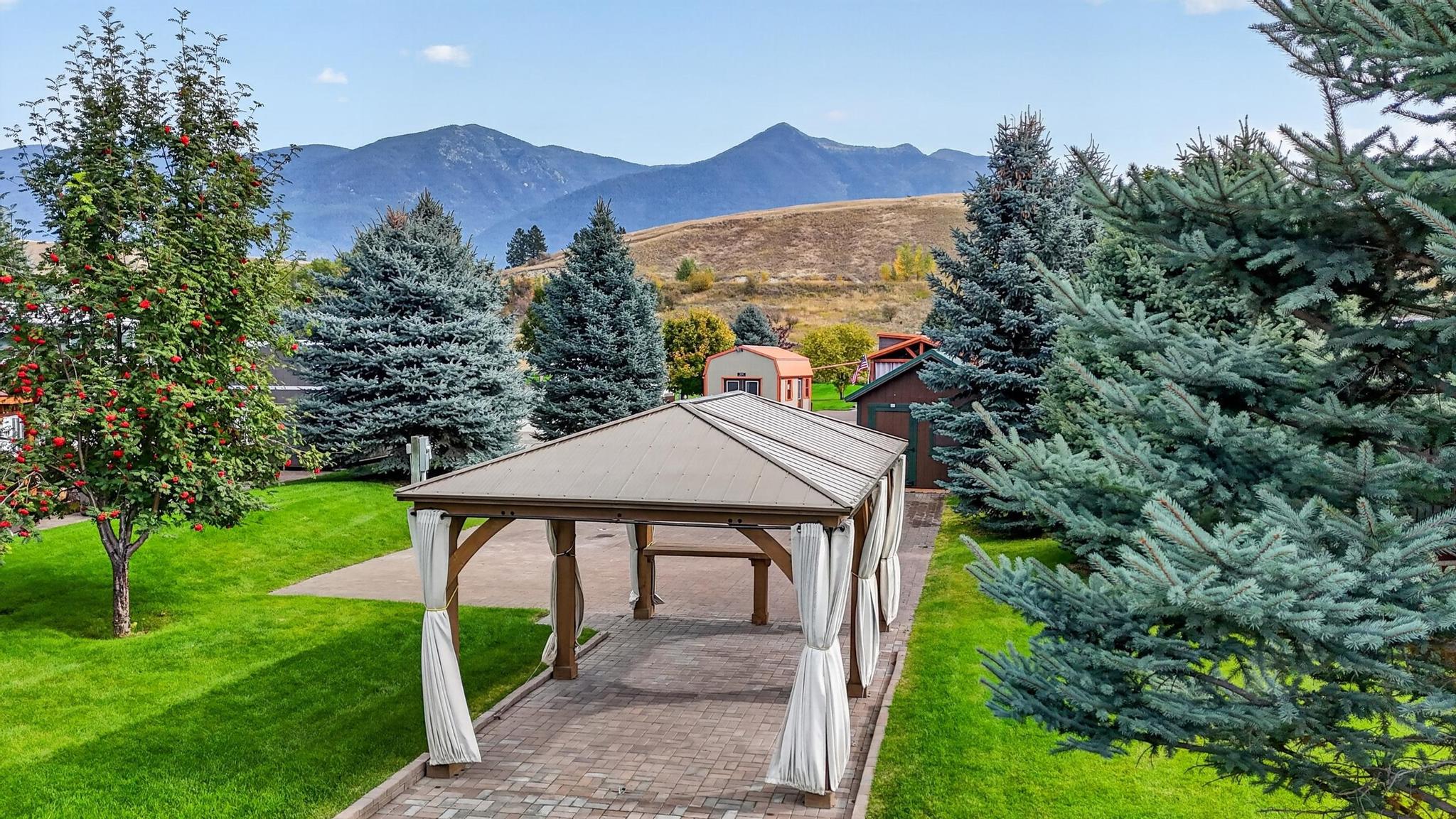 305 Kingfisher Loop