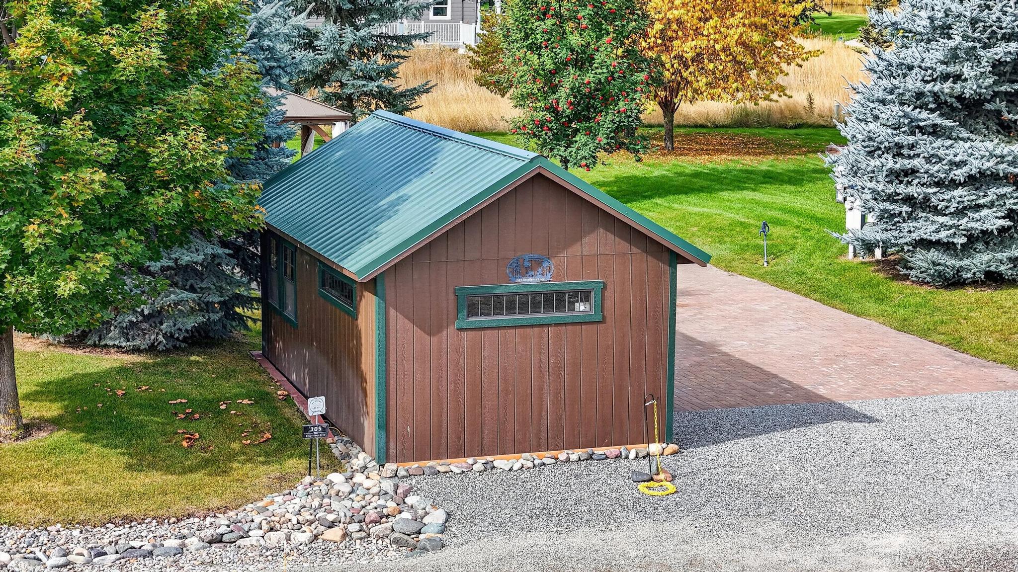 305 Kingfisher Loop