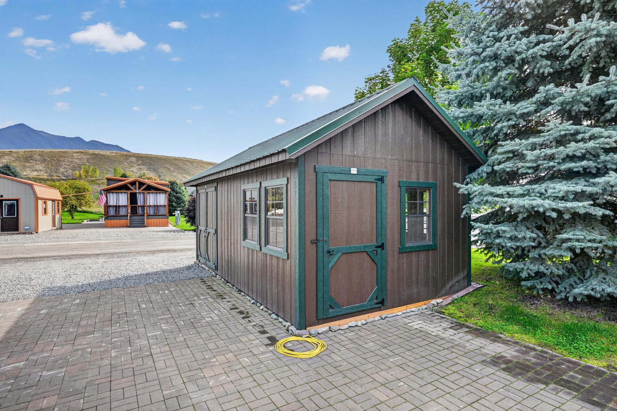 305 Kingfisher Loop