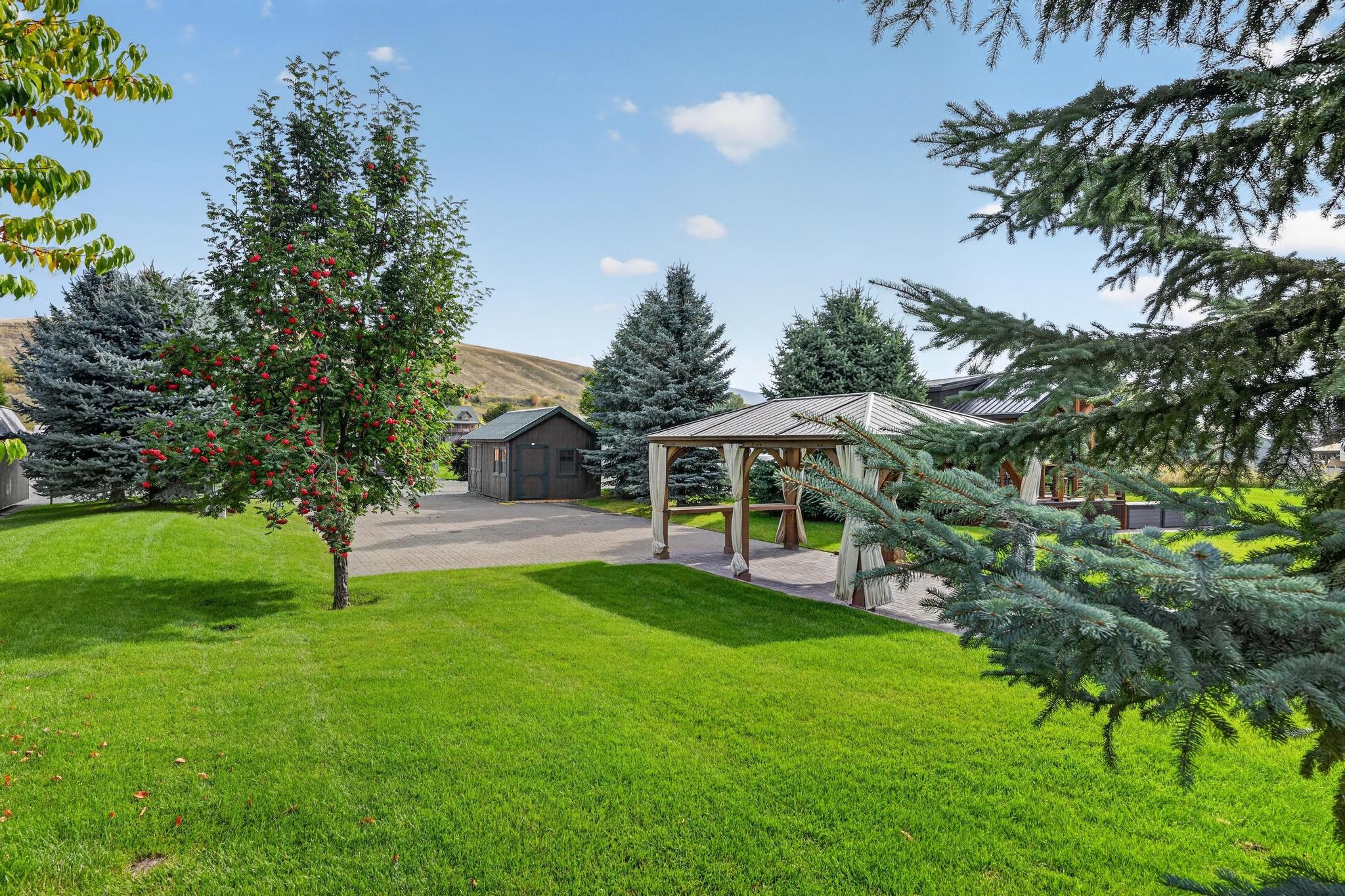 305 Kingfisher Loop