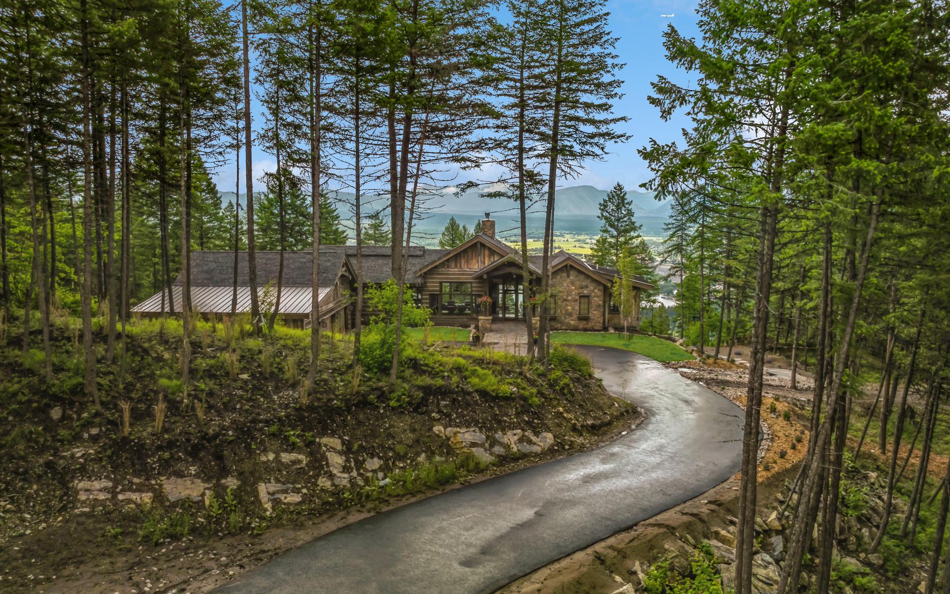 2424 Wolftail Pines