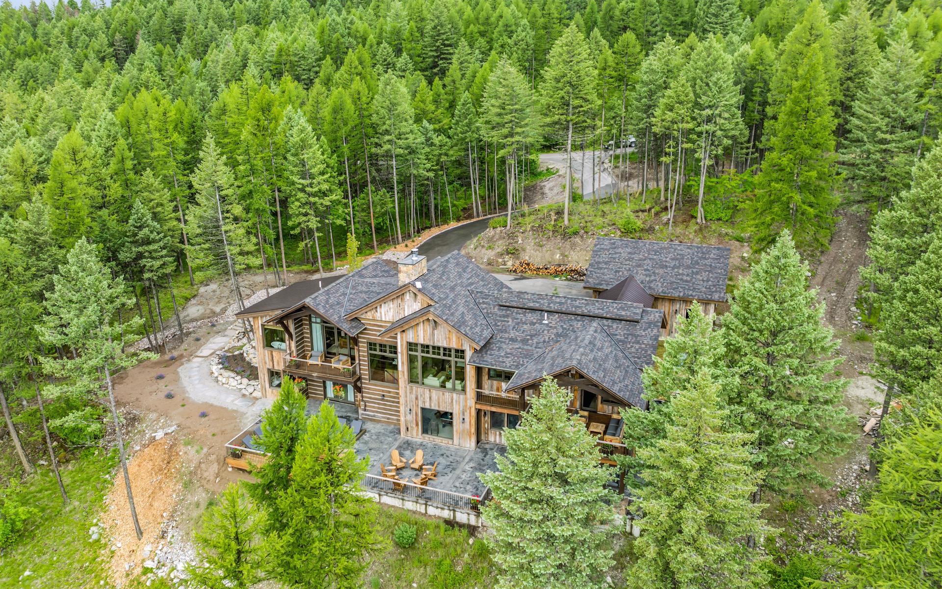 2424 Wolftail Pines
