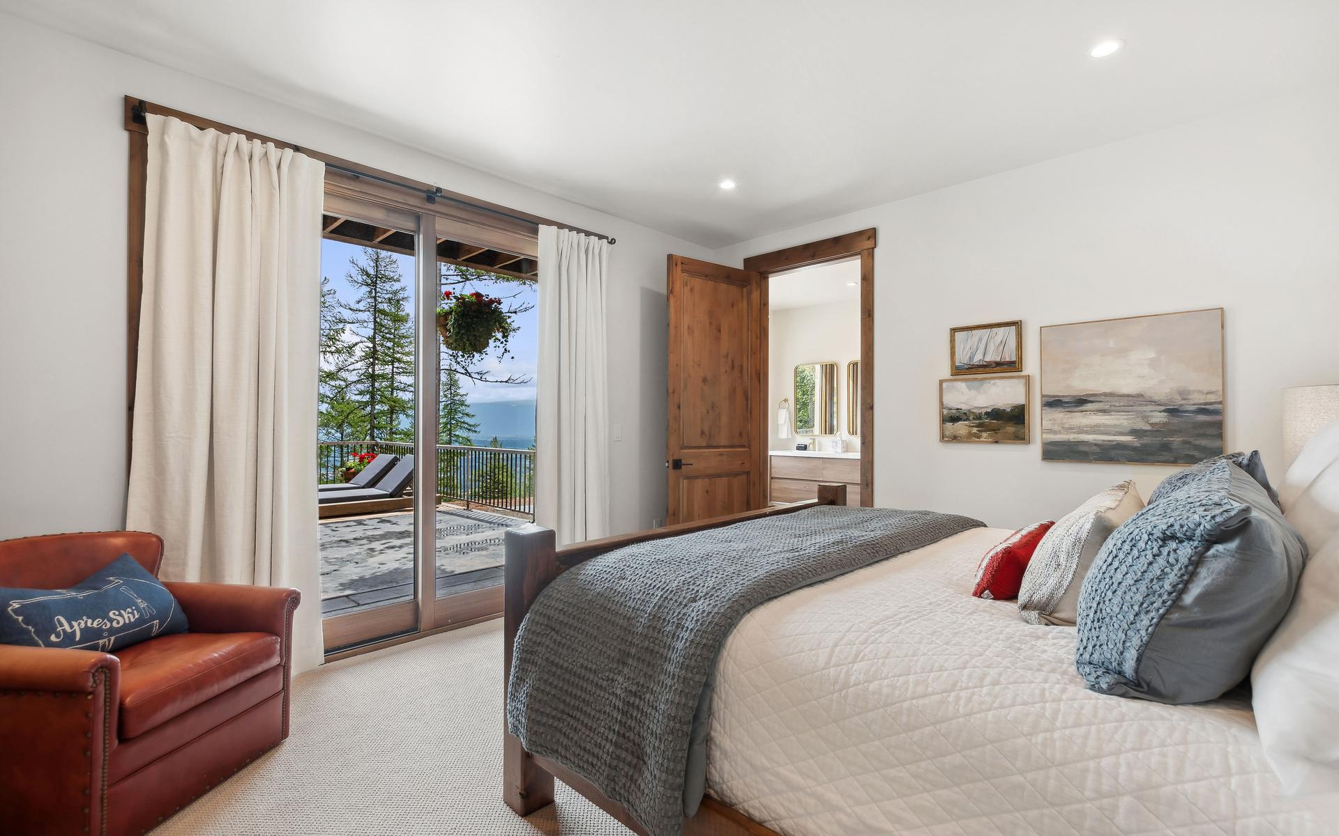 2424 Wolftail Pines