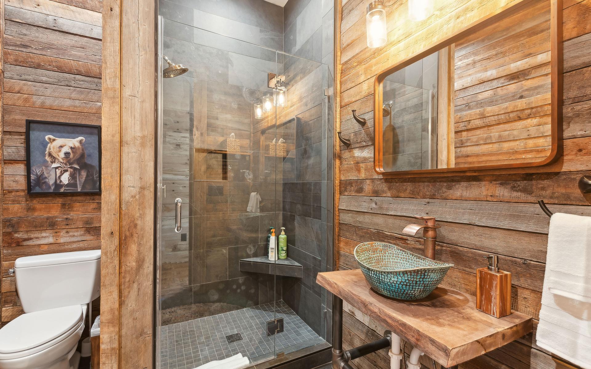 2424 Wolftail Pines